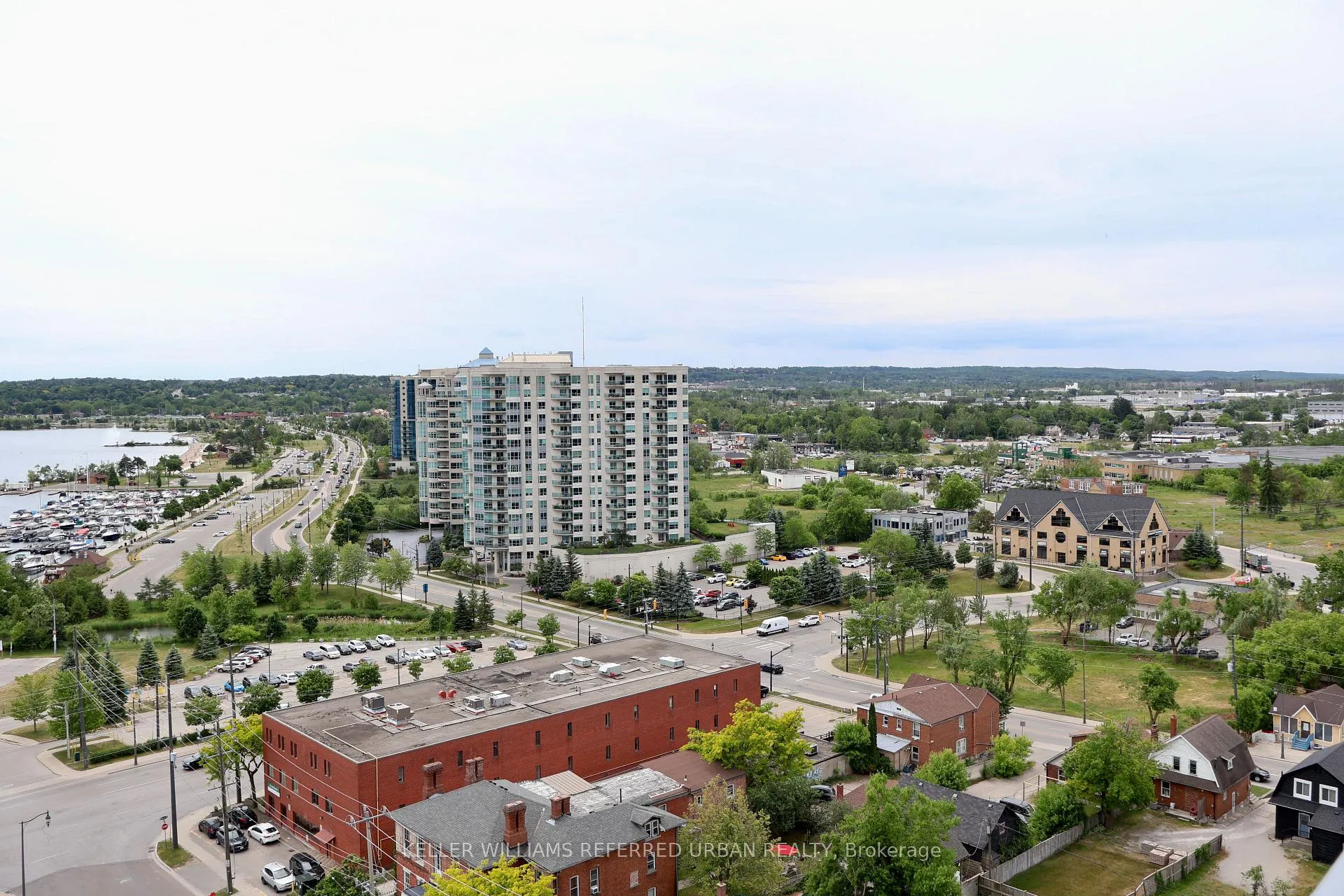 Photo 17 of Unit 1209, 39 Mary Street, Barrie, City Centre — HOMEH