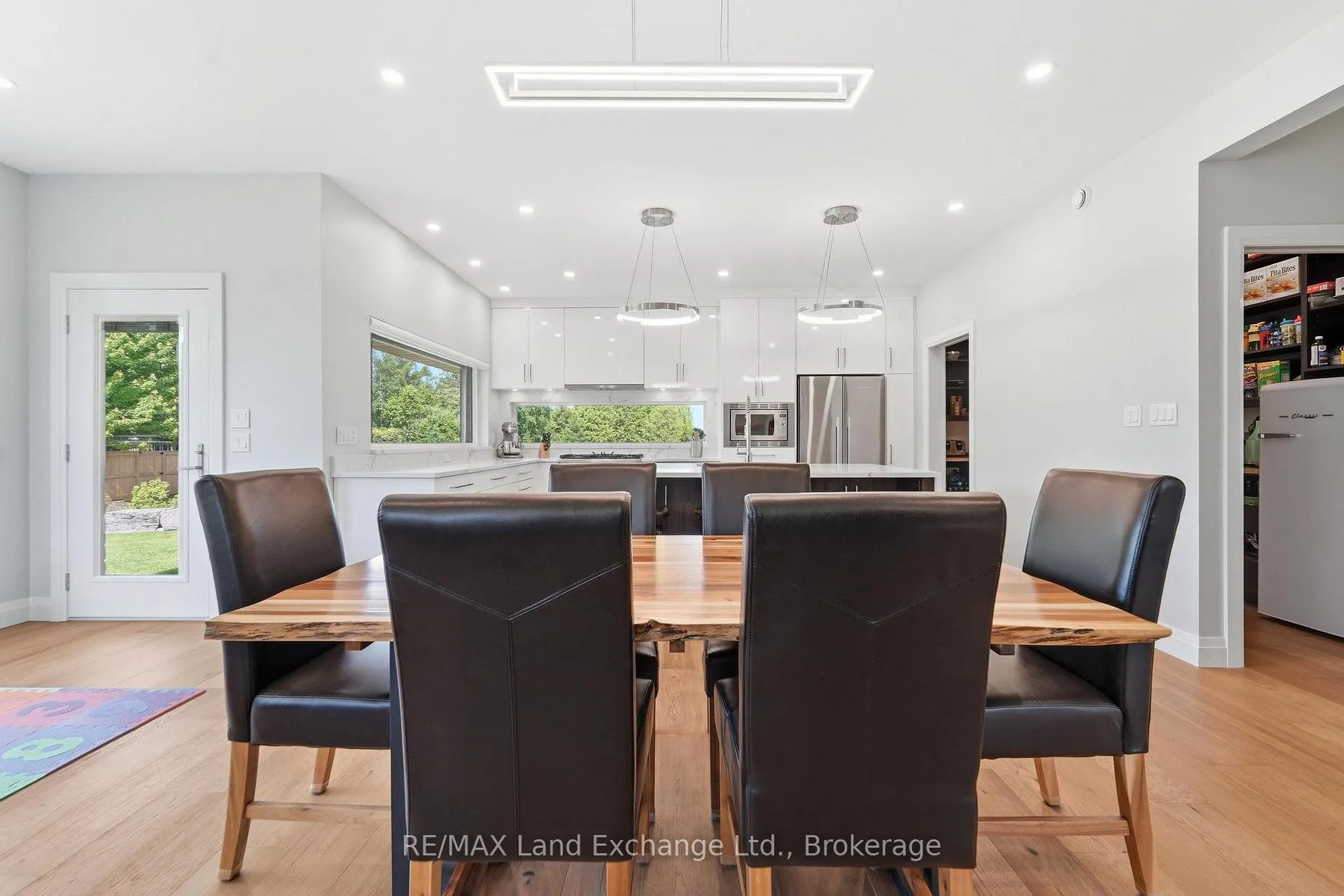 Photo 11 of 949 Bogdanovic Way, Huron-Kinloss — HOMEH