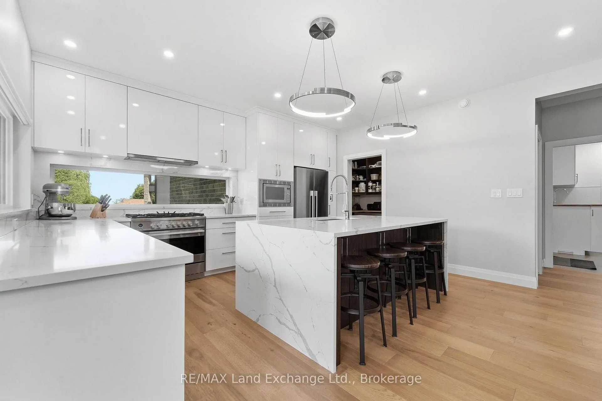 Photo 16 of 949 Bogdanovic Way, Huron-Kinloss — HOMEH