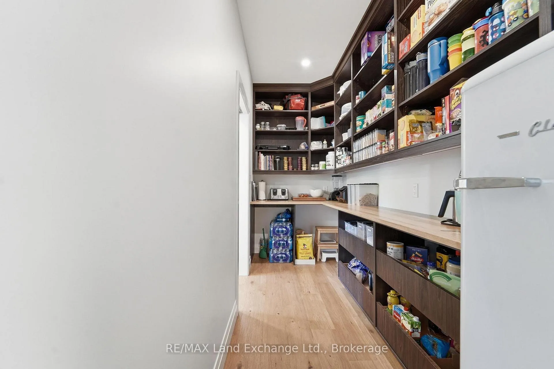 Photo 19 of 949 Bogdanovic Way, Huron-Kinloss — HOMEH