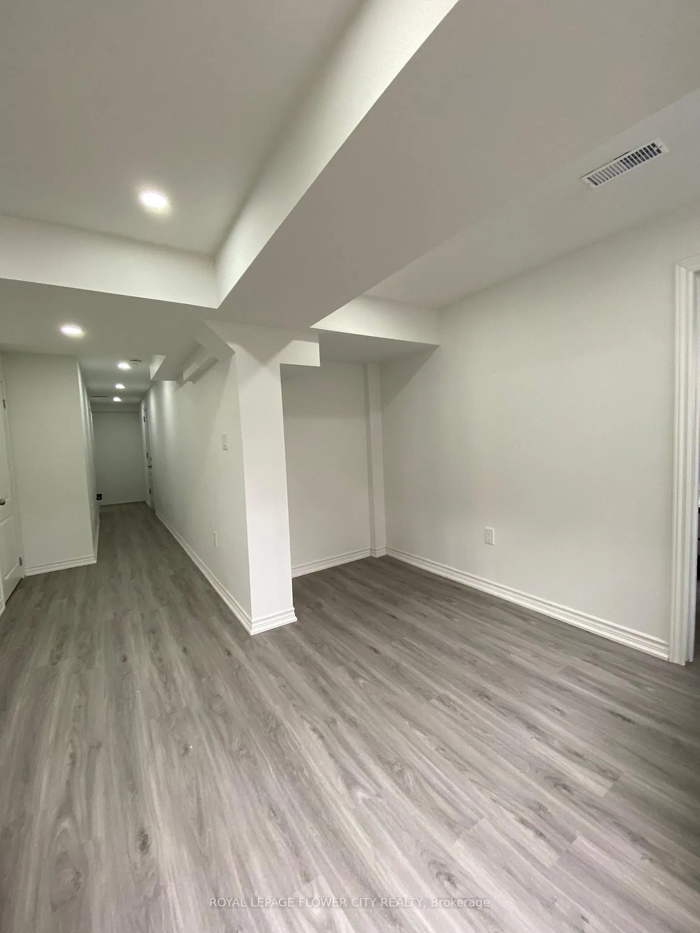 Photo 8 of Unit Basement, 29 Marshmarigold Drive, Brampton, Fletcher's Meadow — HOMEH