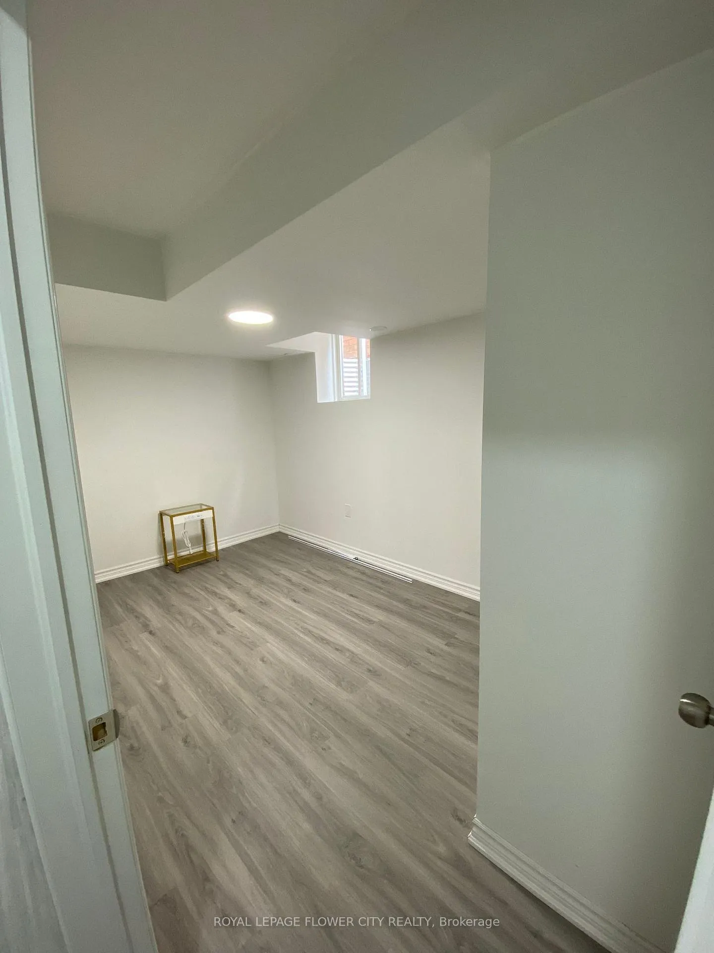 Photo 9 of Unit Basement, 29 Marshmarigold Drive, Brampton, Fletcher's Meadow — HOMEH
