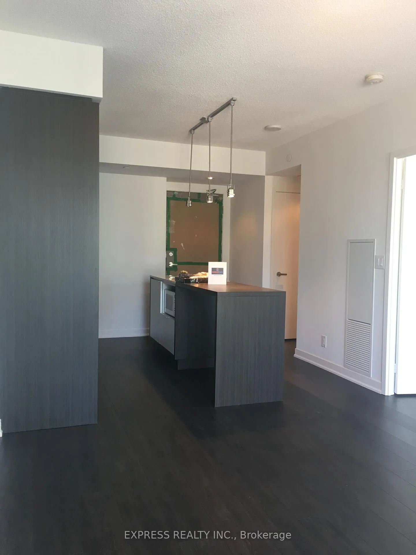 Photo 3 of Unit 3103, 100 Harbour Street, Toronto, Waterfront Communities — HOMEH