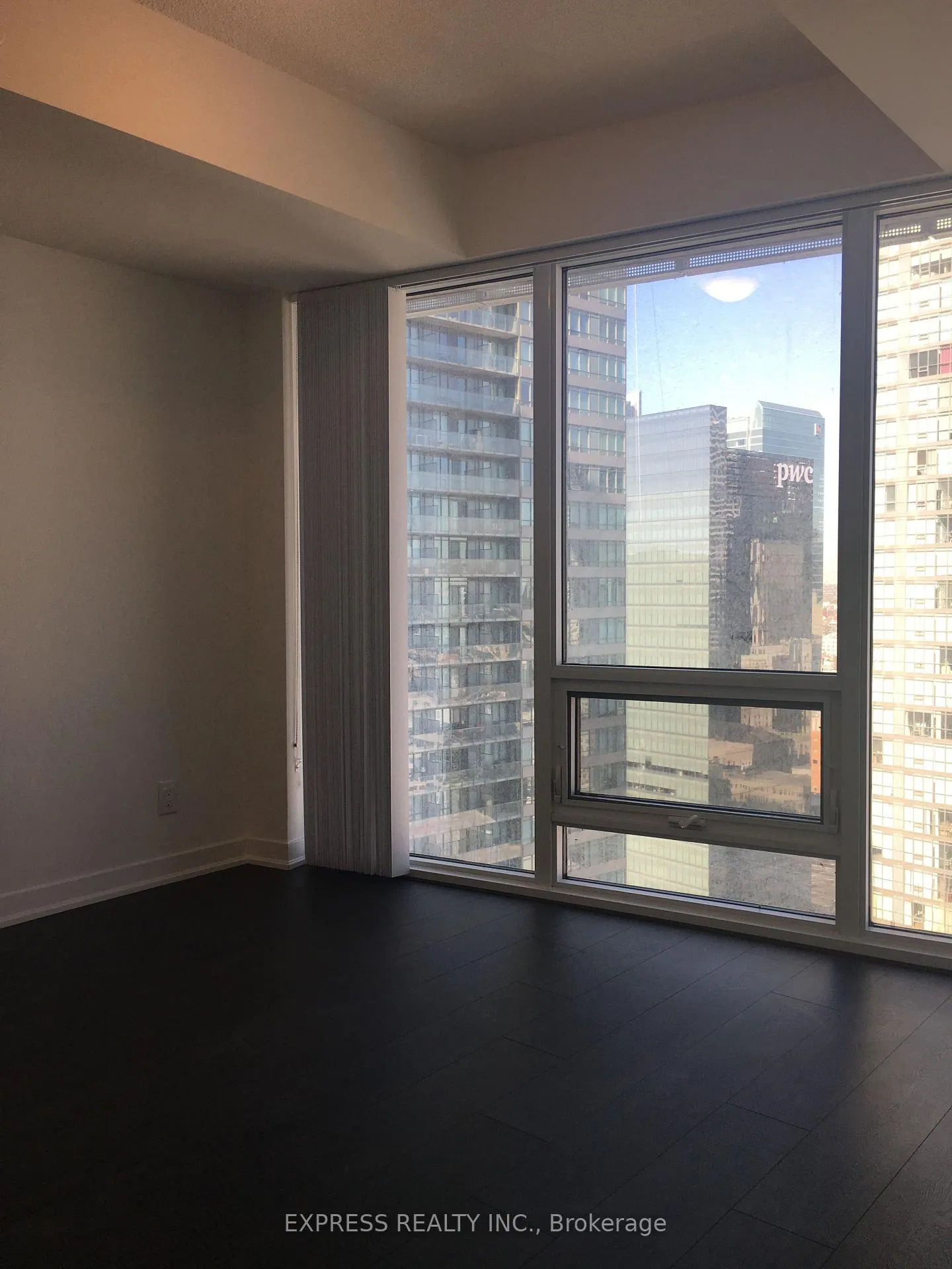 Photo 5 of Unit 3103, 100 Harbour Street, Toronto, Waterfront Communities — HOMEH