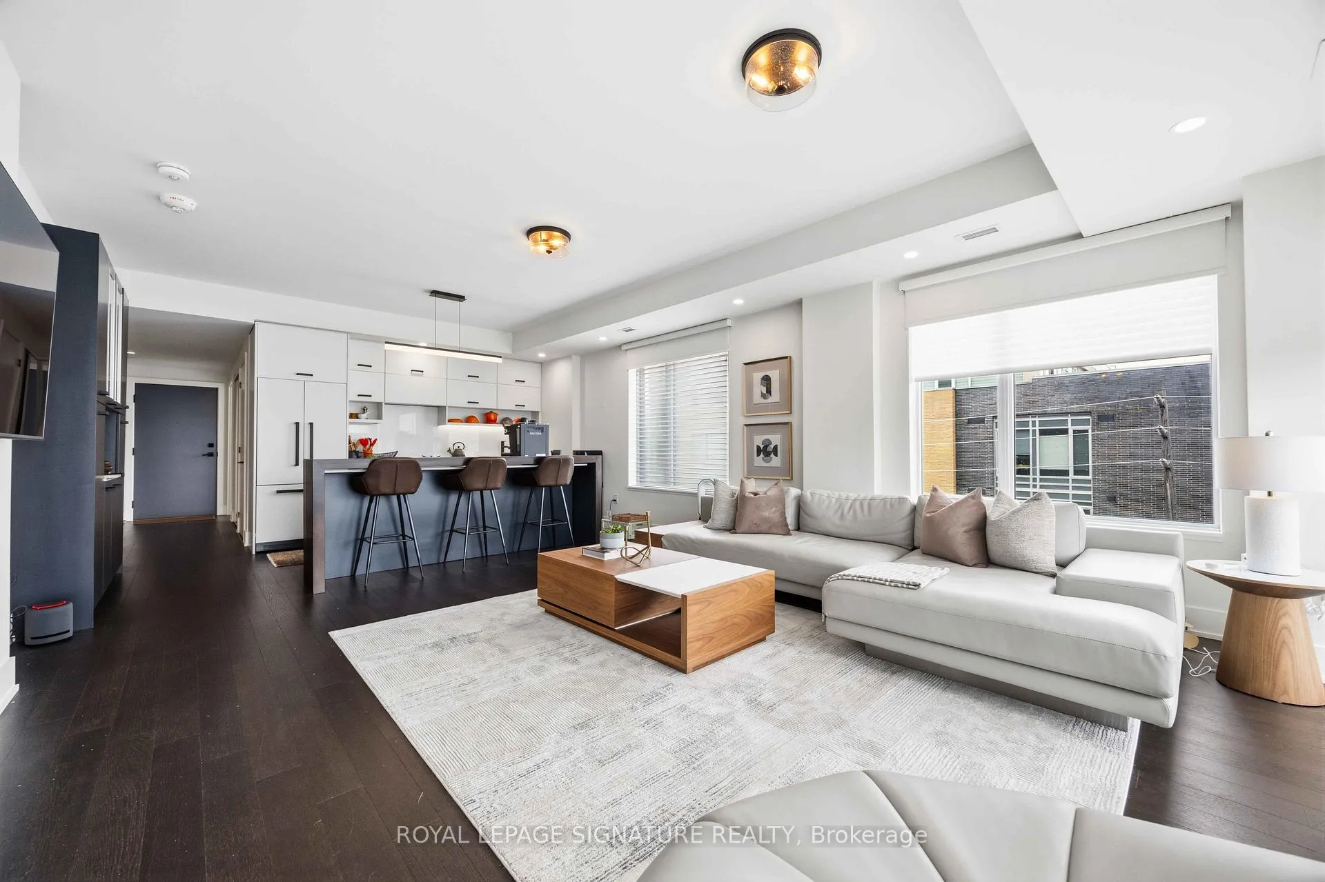 Photo 2 of Unit 405, 1888 Queen Street E, Toronto, The Beaches — HOMEH