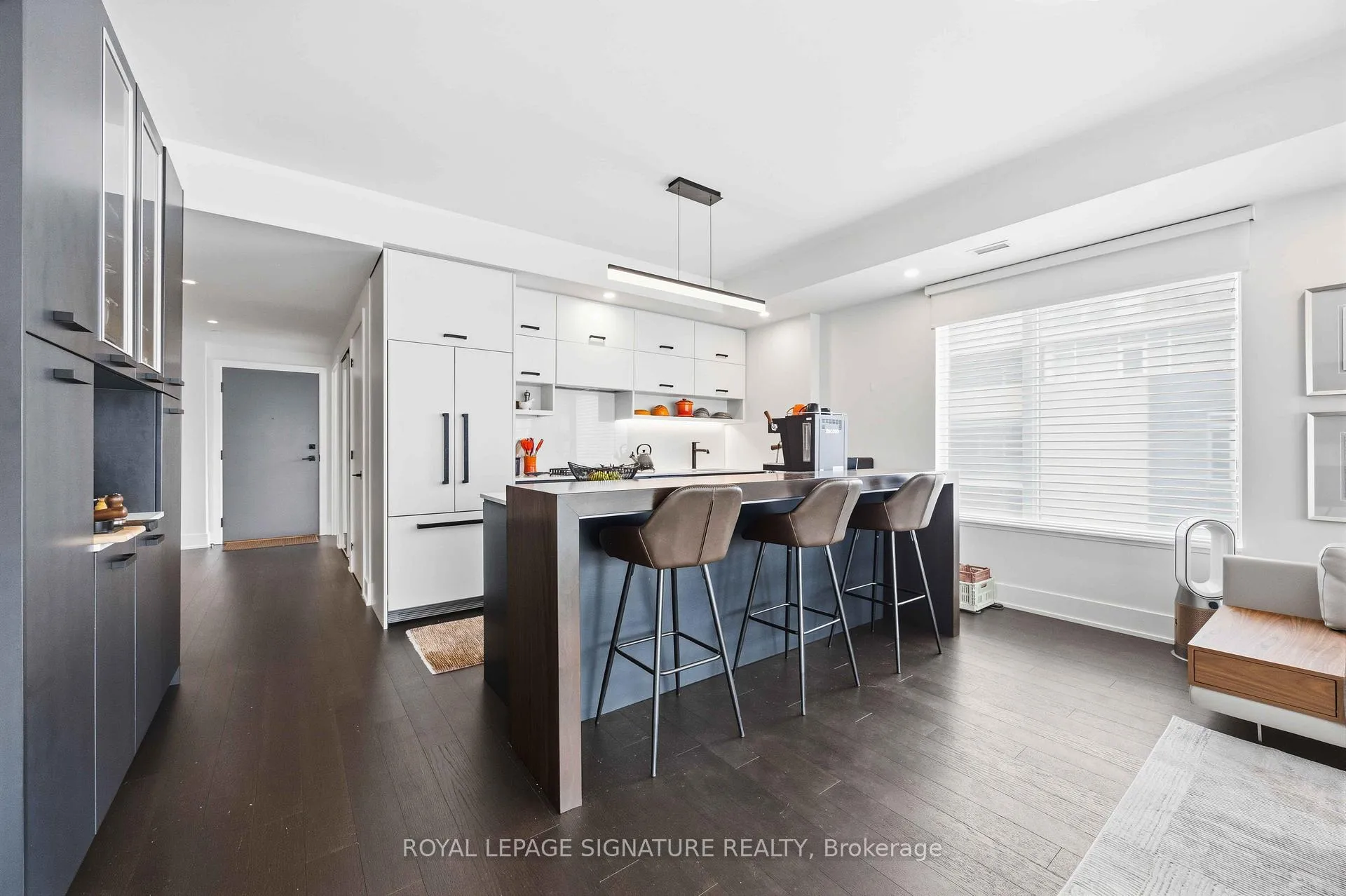 Photo 12 of Unit 405, 1888 Queen Street E, Toronto, The Beaches — HOMEH