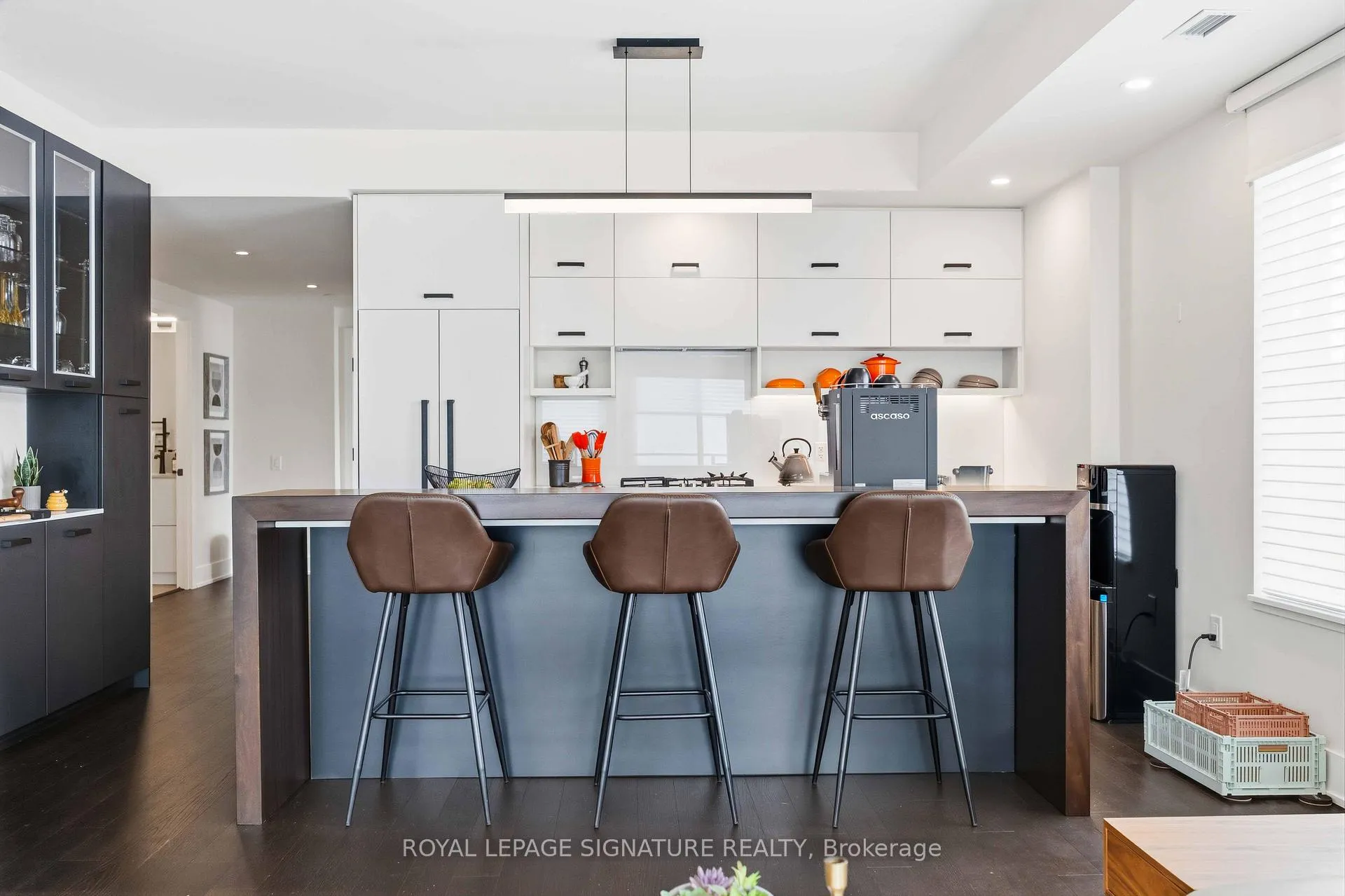 Photo 14 of Unit 405, 1888 Queen Street E, Toronto, The Beaches — HOMEH