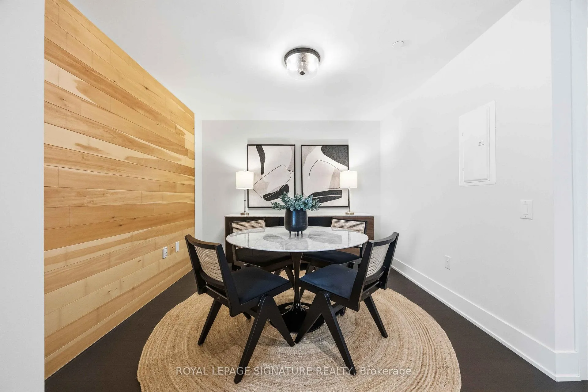 Photo 17 of Unit 405, 1888 Queen Street E, Toronto, The Beaches — HOMEH
