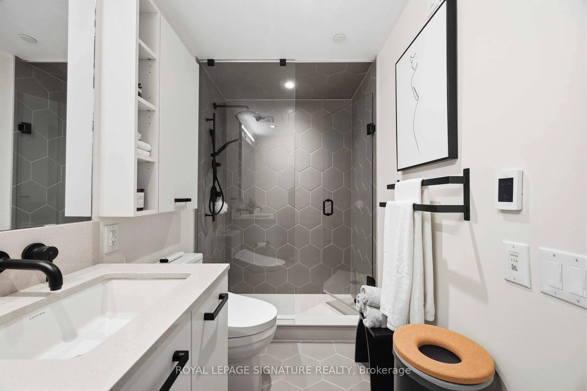 Photo 26 of Unit 405, 1888 Queen Street E, Toronto, The Beaches — HOMEH