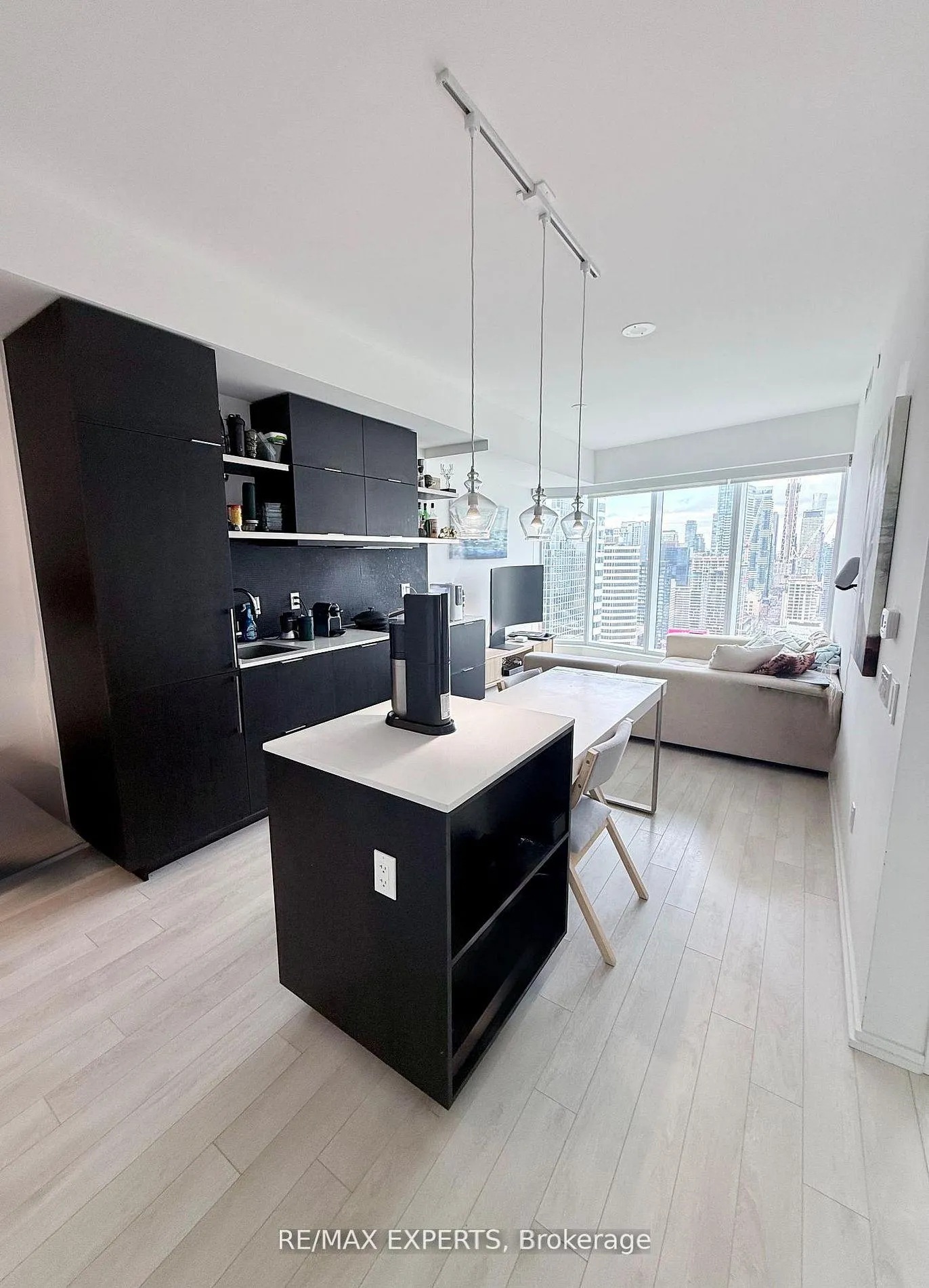 Photo 4 of Unit 3414, 197 Yonge Street, Toronto, Church-Yonge Corridor — HOMEH
