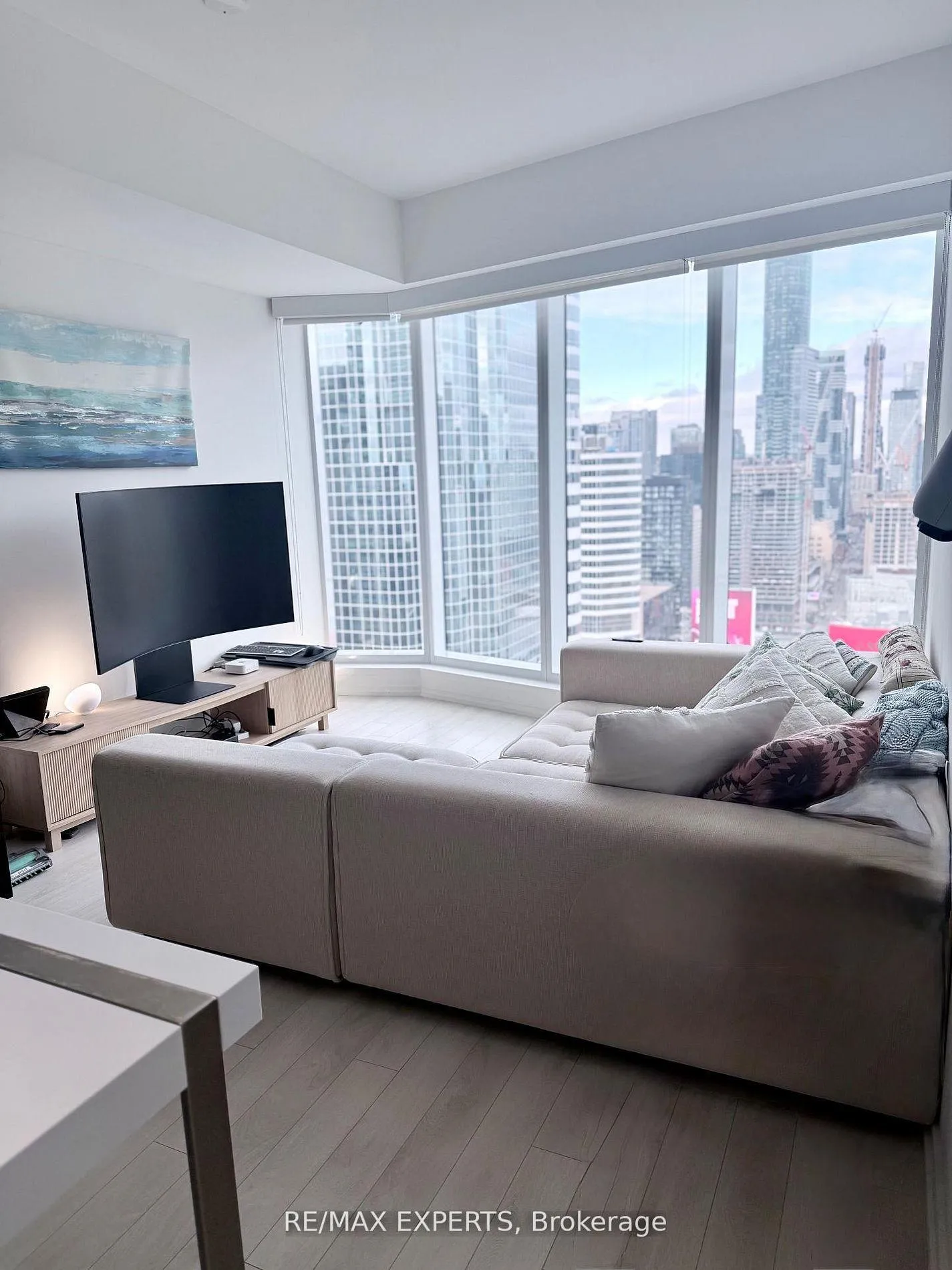 Photo 8 of Unit 3414, 197 Yonge Street, Toronto, Church-Yonge Corridor — HOMEH