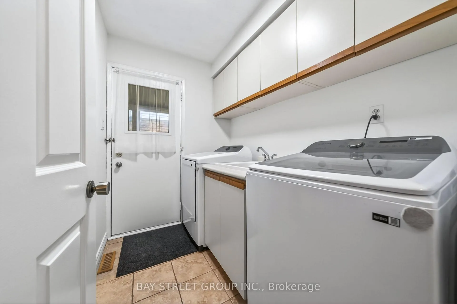 Photo 15 of 145 Sandyhook Square, Scarborough, Steeles — HOMEH