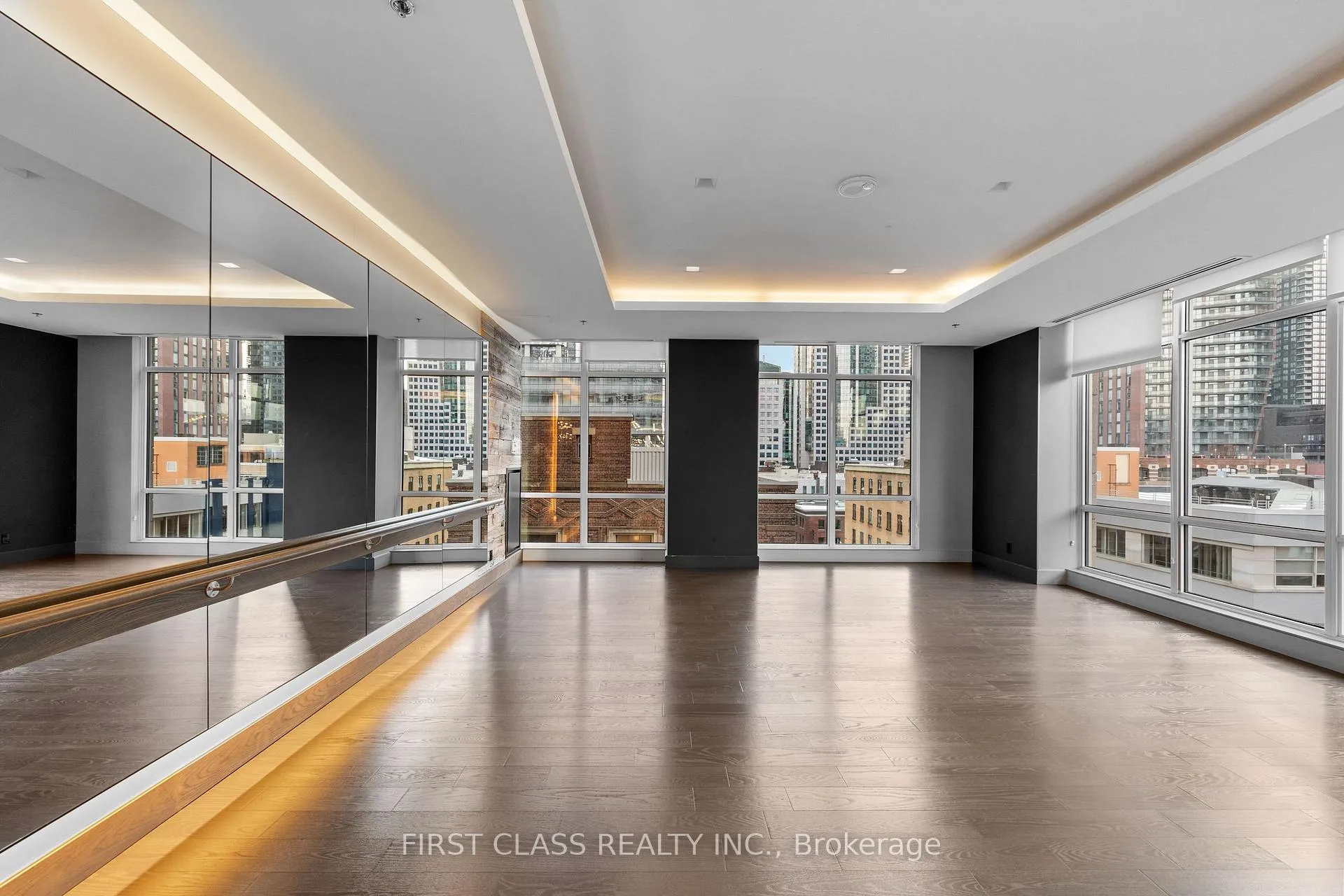 Photo 20 of Unit 304, 30 Nelson Street, Toronto, Waterfront Communities — HOMEH