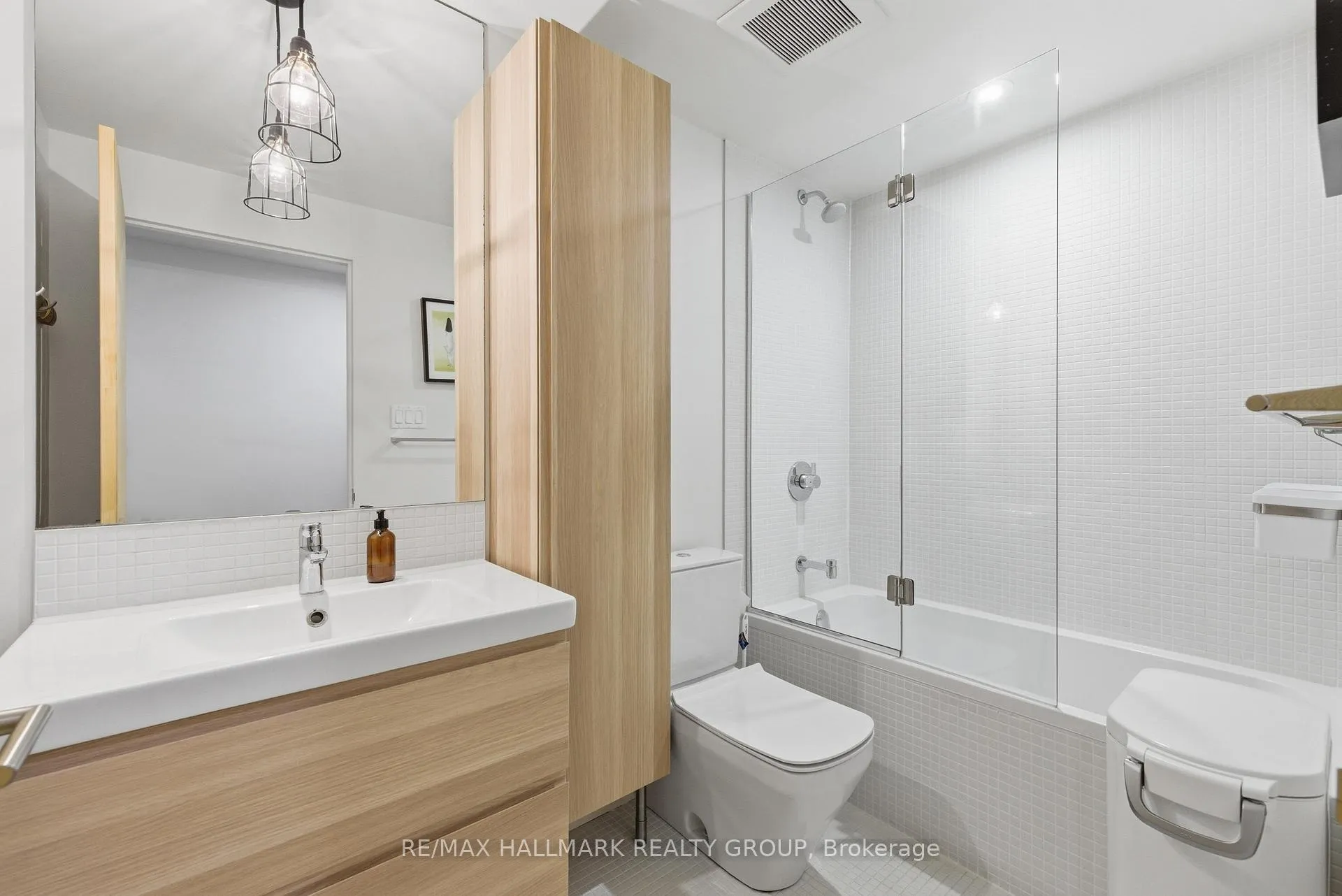 Photo 20 of Unit A, 23 Helena Street, Ottawa, Ottawa West — HOMEH