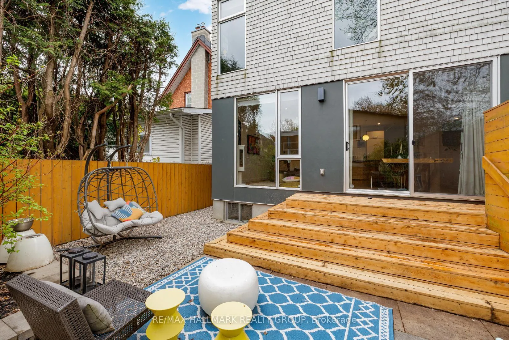 Photo 23 of Unit A, 23 Helena Street, Ottawa, Ottawa West — HOMEH
