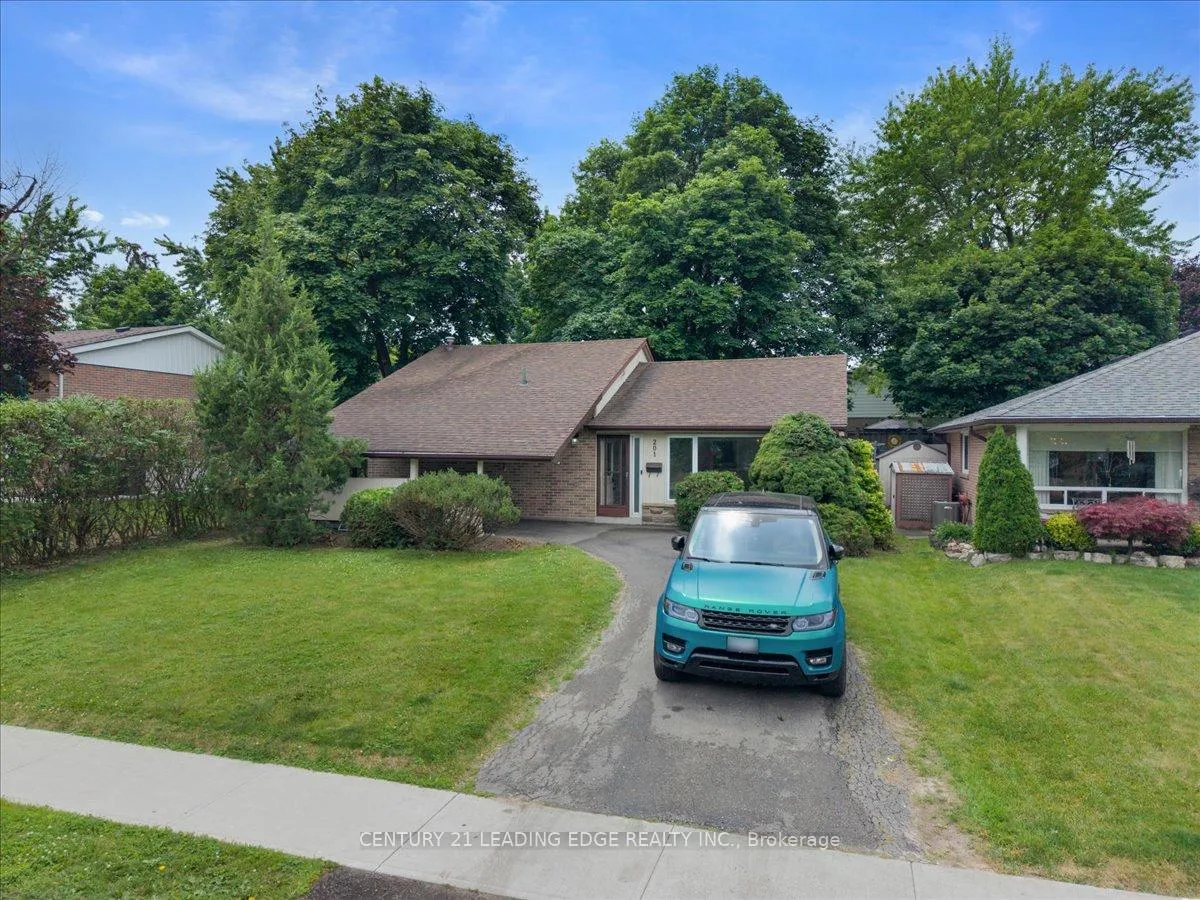 Photo 2 of 201 Mcmurchy Avenue S, Brampton, Brampton South — HOMEH