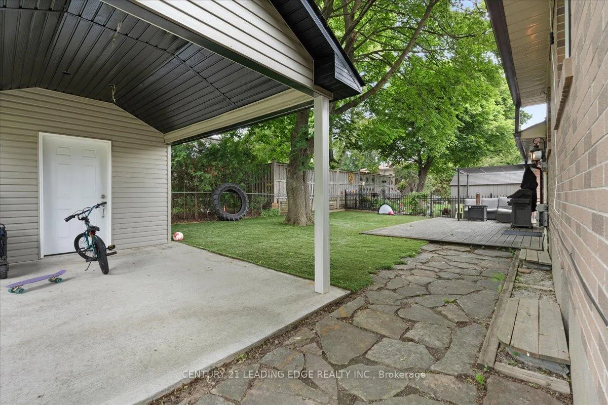 Photo 31 of 201 Mcmurchy Avenue S, Brampton, Brampton South — HOMEH