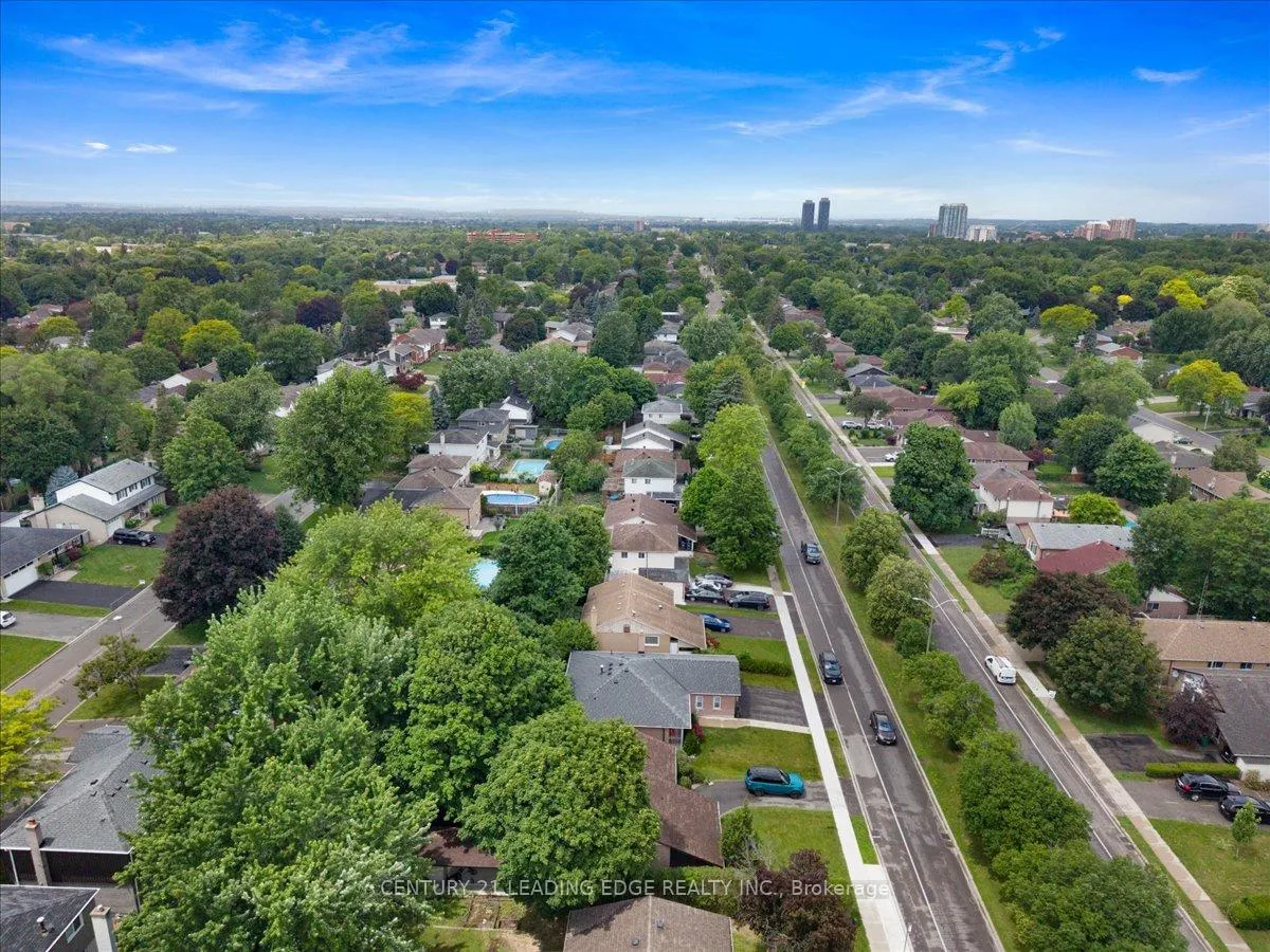 Photo 35 of 201 Mcmurchy Avenue S, Brampton, Brampton South — HOMEH