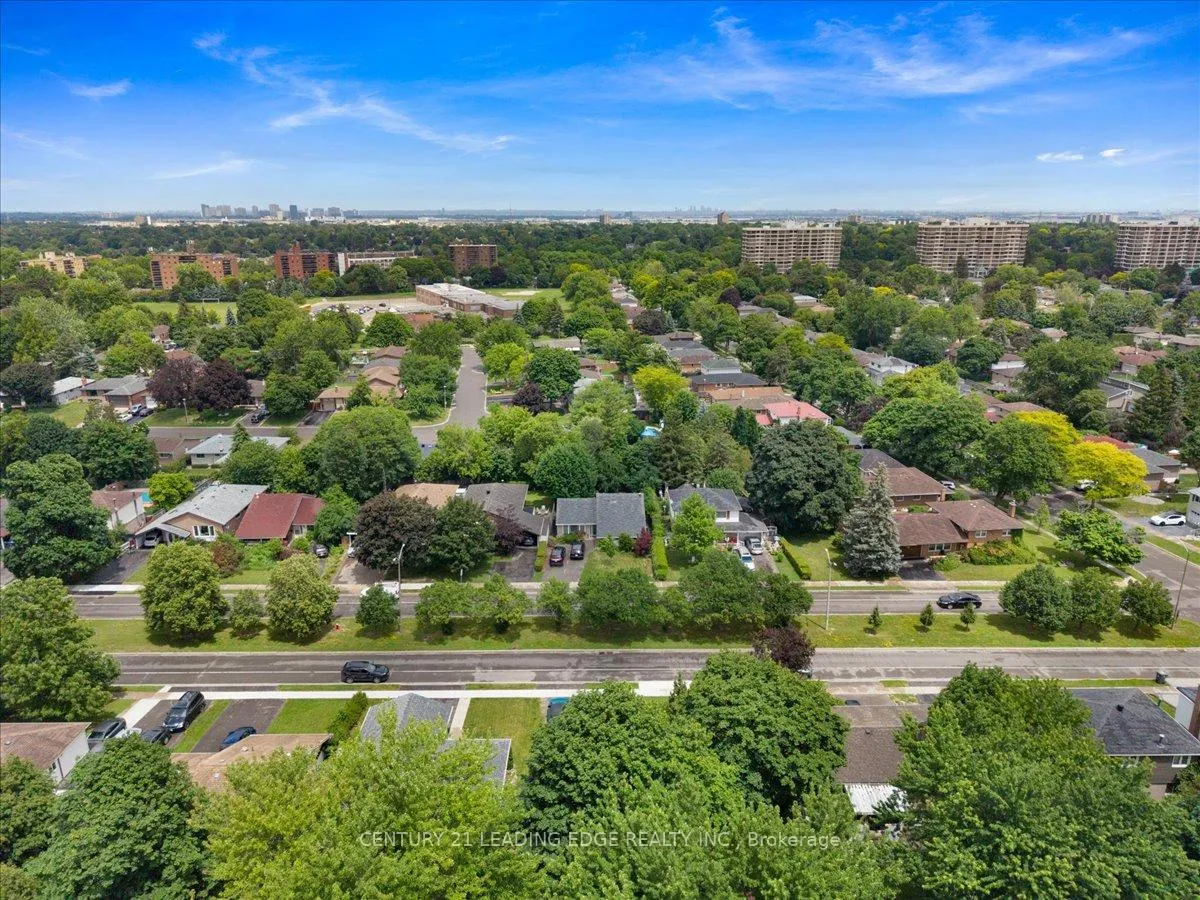 Photo 36 of 201 Mcmurchy Avenue S, Brampton, Brampton South — HOMEH