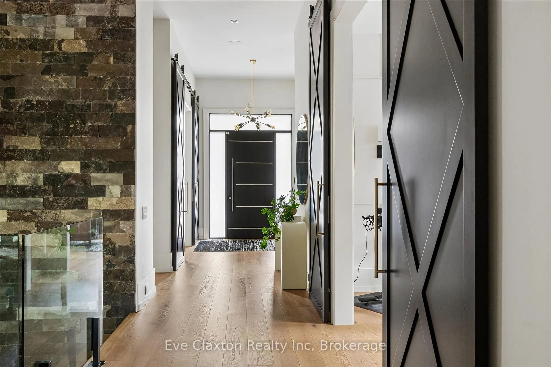 Photo 5 of 54 Forest Street, Guelph, Dovercliffe Park/Old University — HOMEH