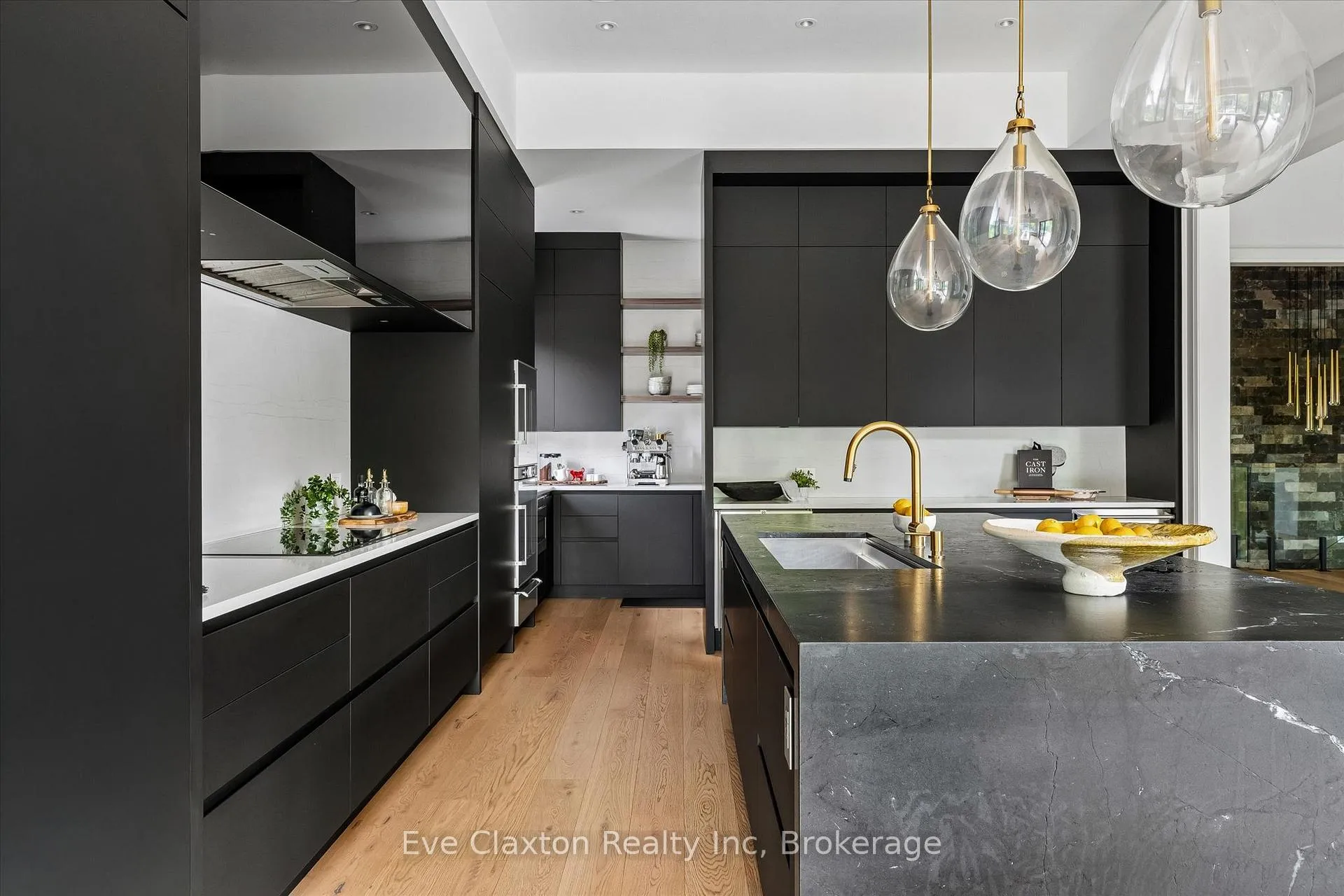 Photo 12 of 54 Forest Street, Guelph, Dovercliffe Park/Old University — HOMEH