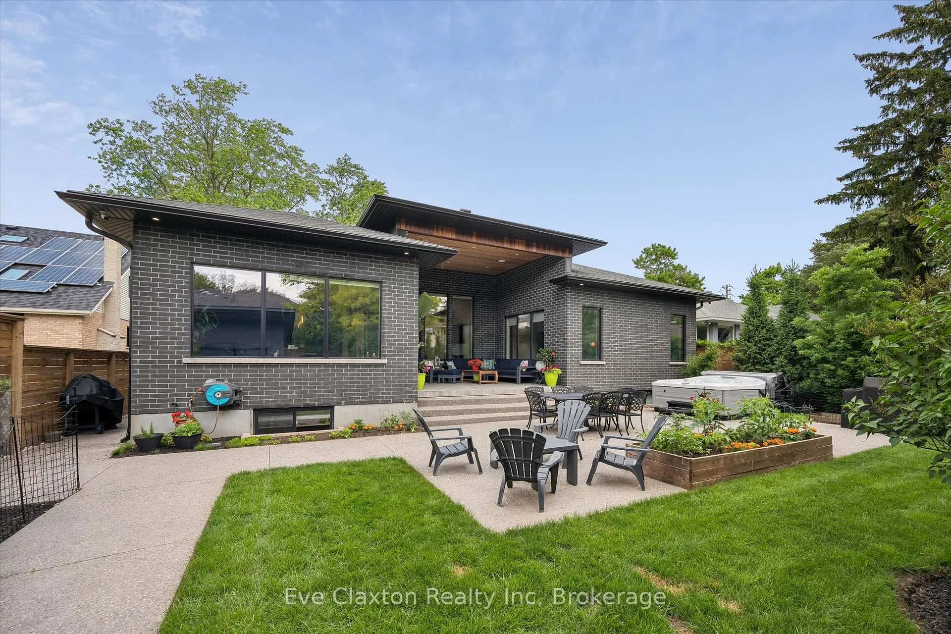 Photo 41 of 54 Forest Street, Guelph, Dovercliffe Park/Old University — HOMEH