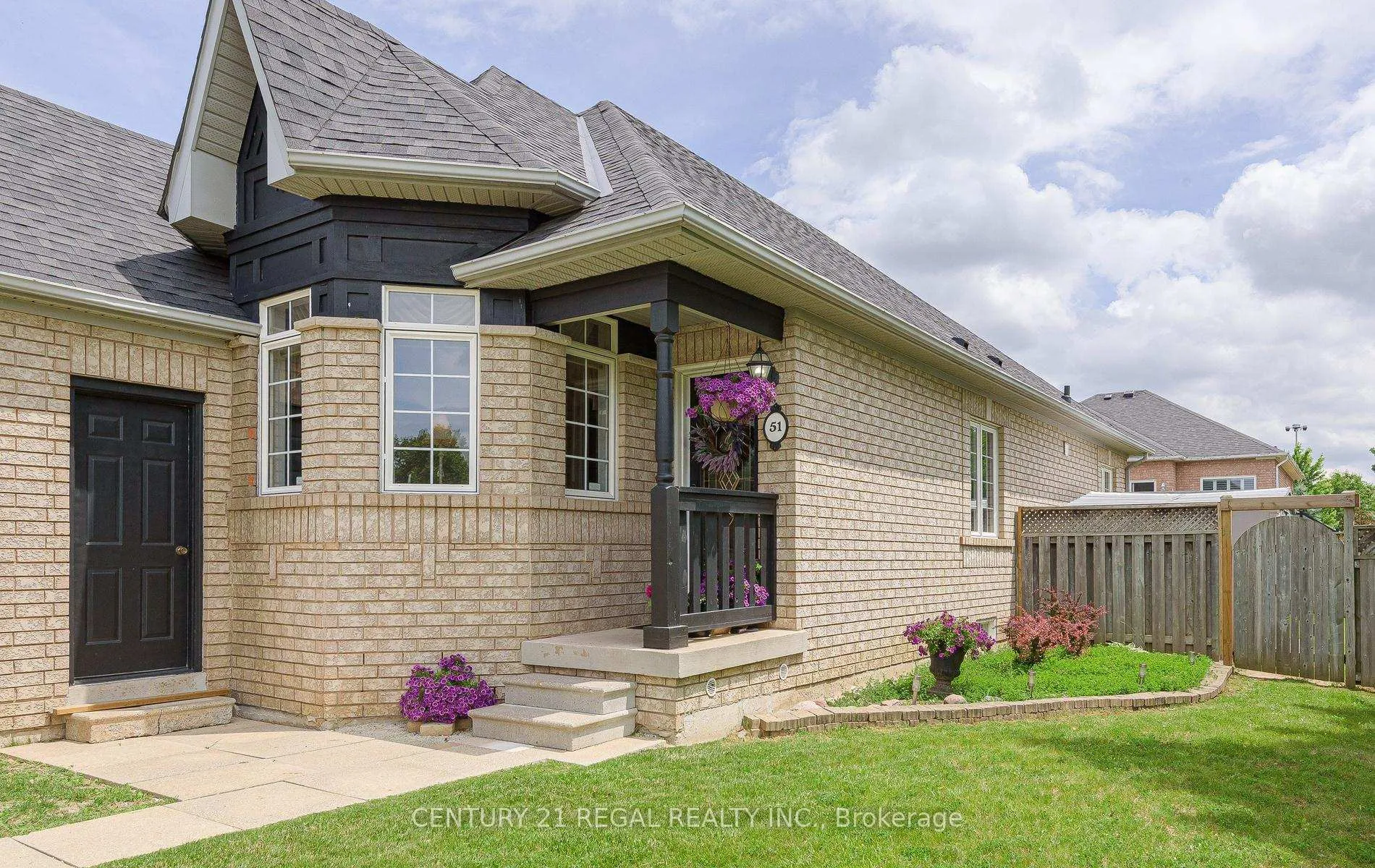 Photo 3 of 51 Royal Valley Drive, Caledon, Rural Caledon — HOMEH
