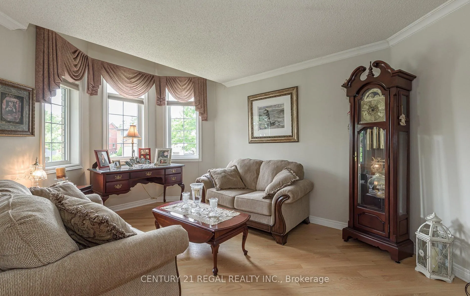 Photo 7 of 51 Royal Valley Drive, Caledon, Rural Caledon — HOMEH