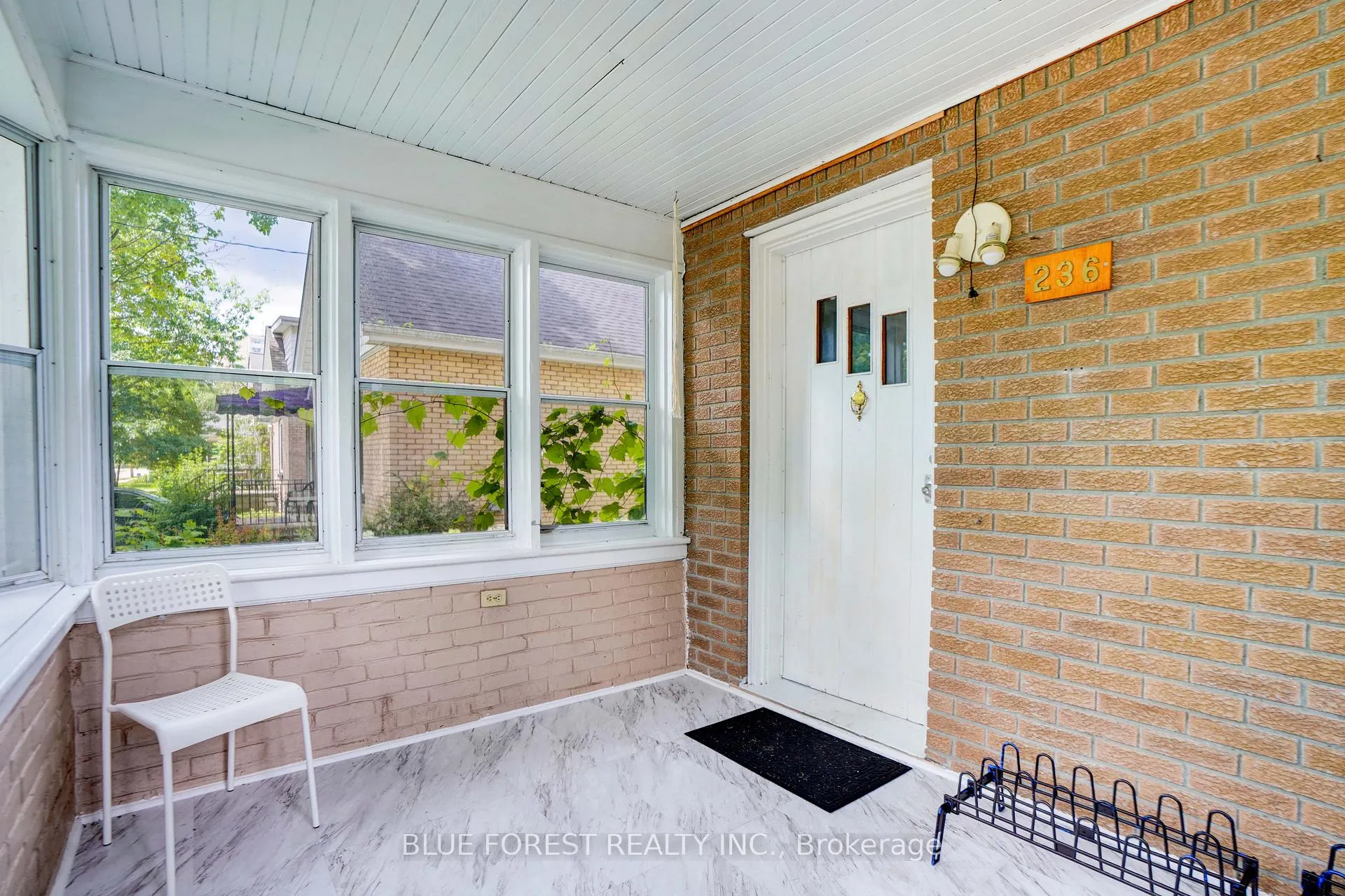 Photo 5 of 236 Bernard Avenue, London, East B — HOMEH
