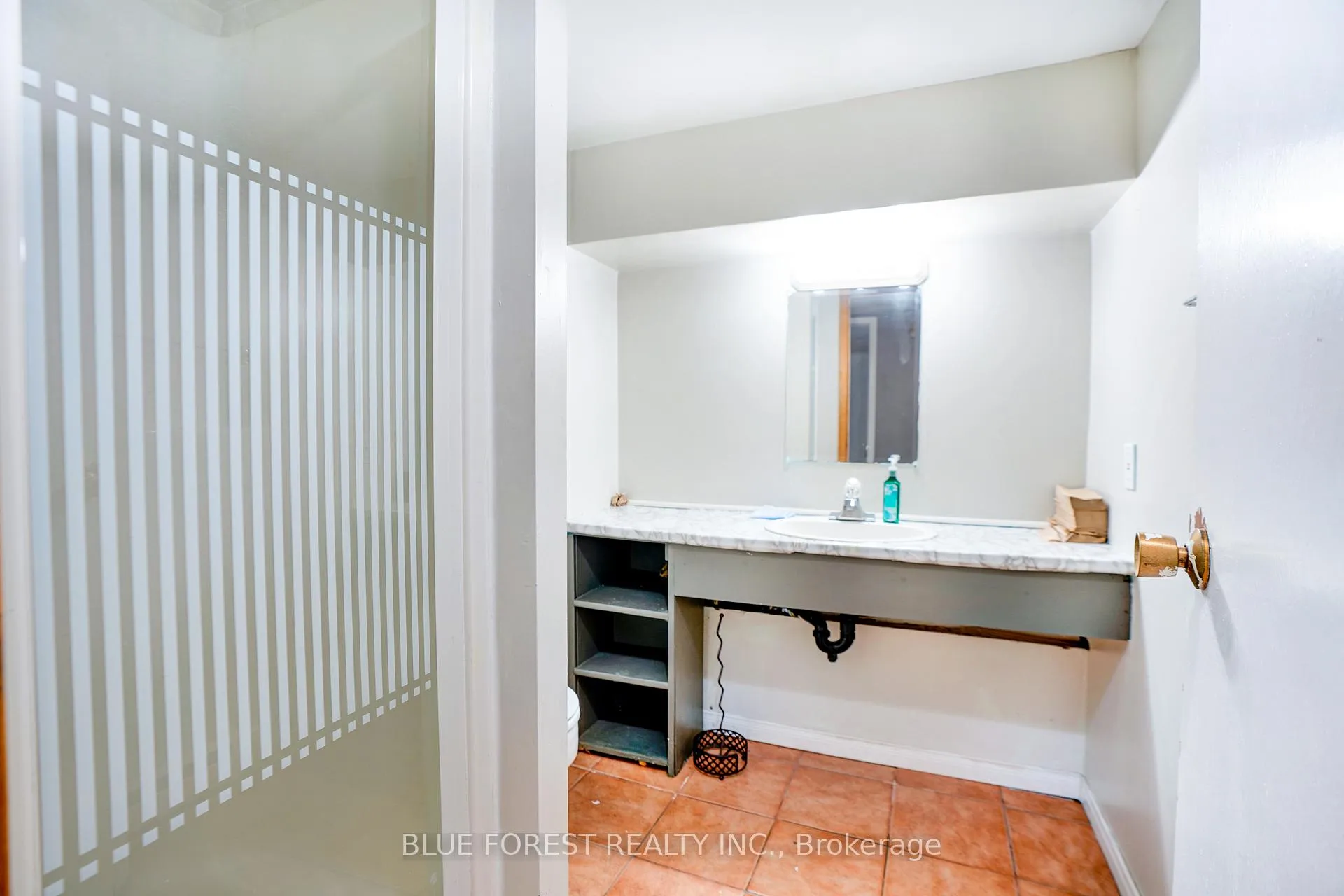 Photo 30 of 236 Bernard Avenue, London, East B — HOMEH