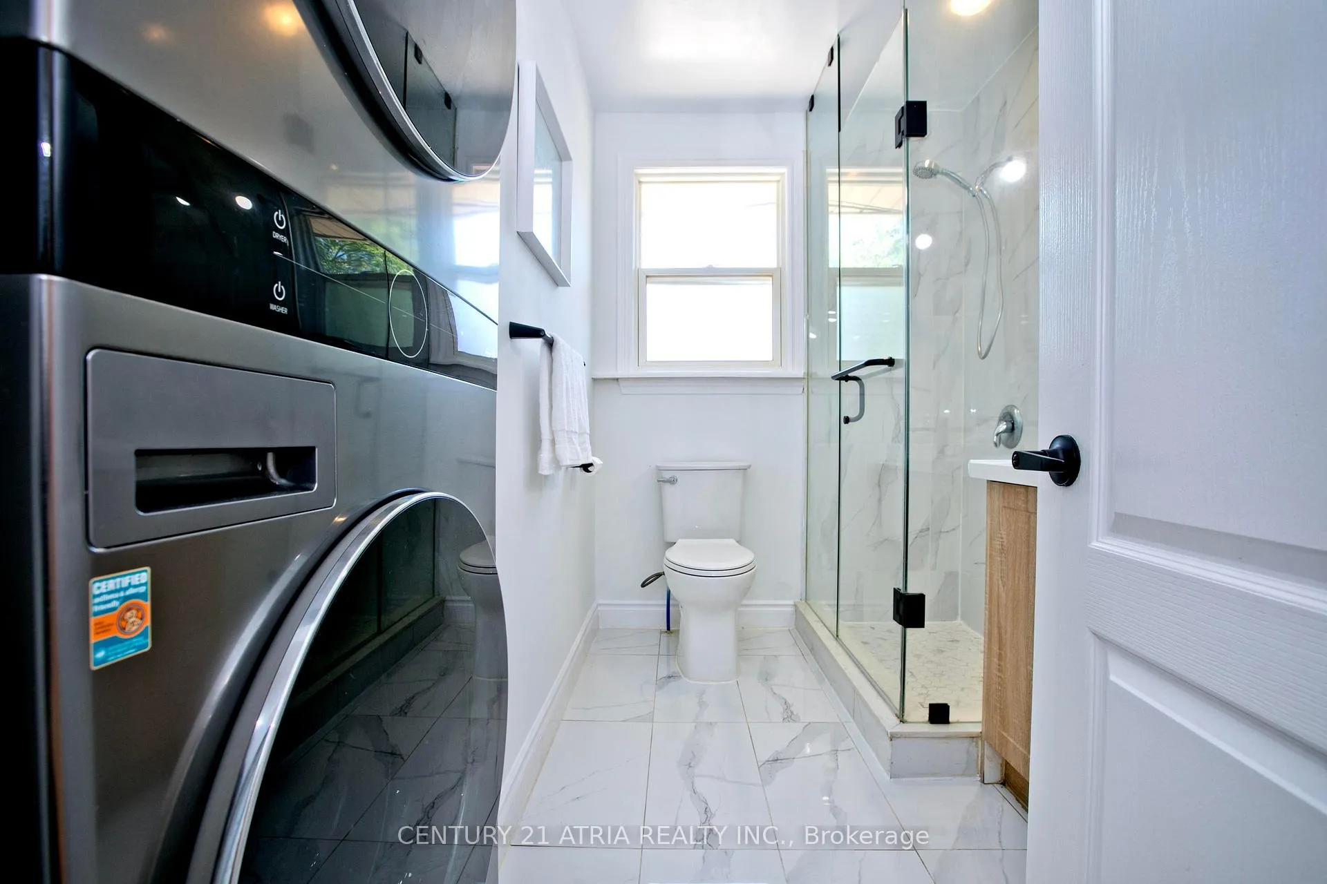 Photo 17 of 53 Bergen Road, Scarborough, Dorset Park — HOMEH