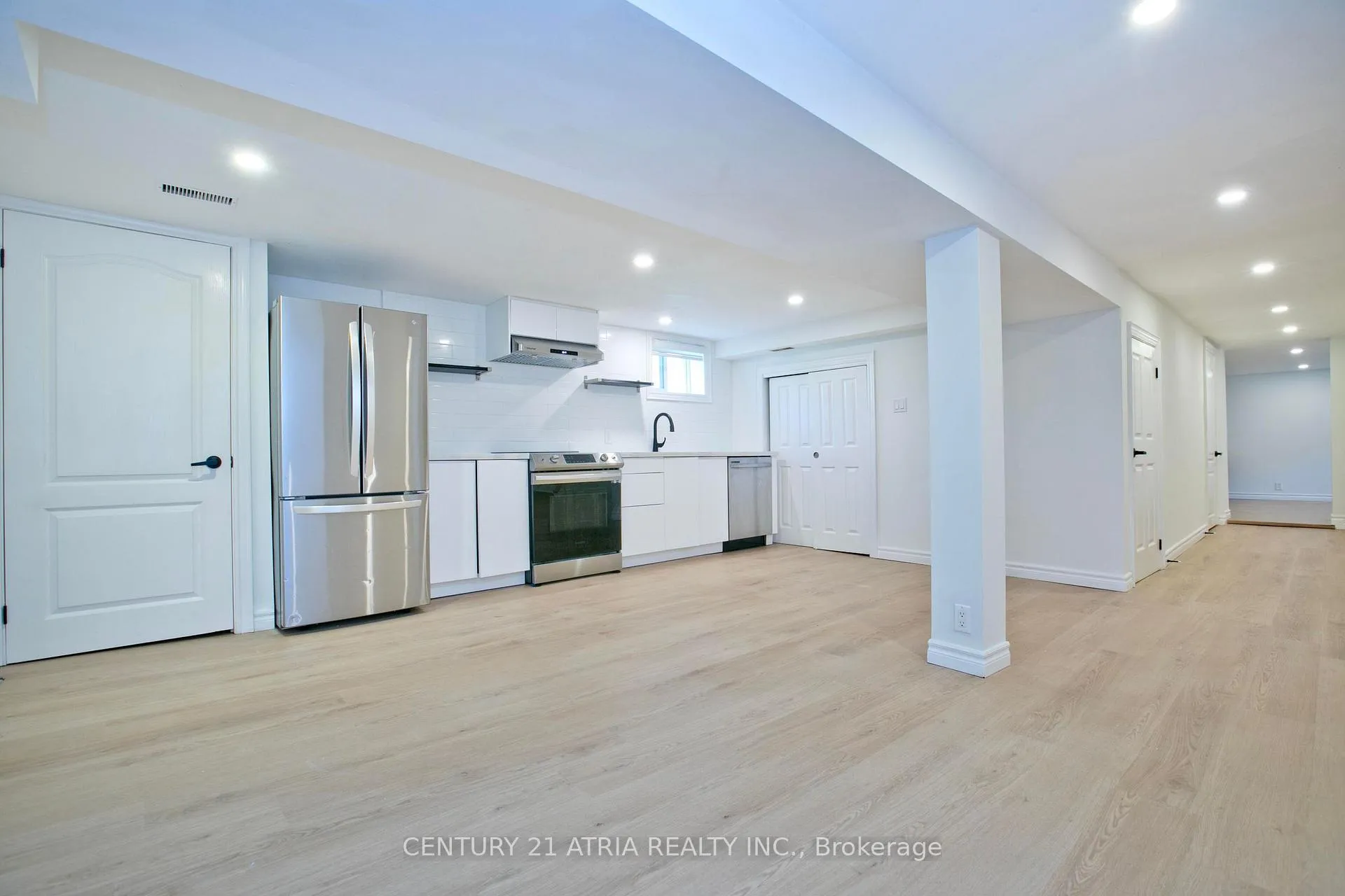 Photo 18 of 53 Bergen Road, Scarborough, Dorset Park — HOMEH