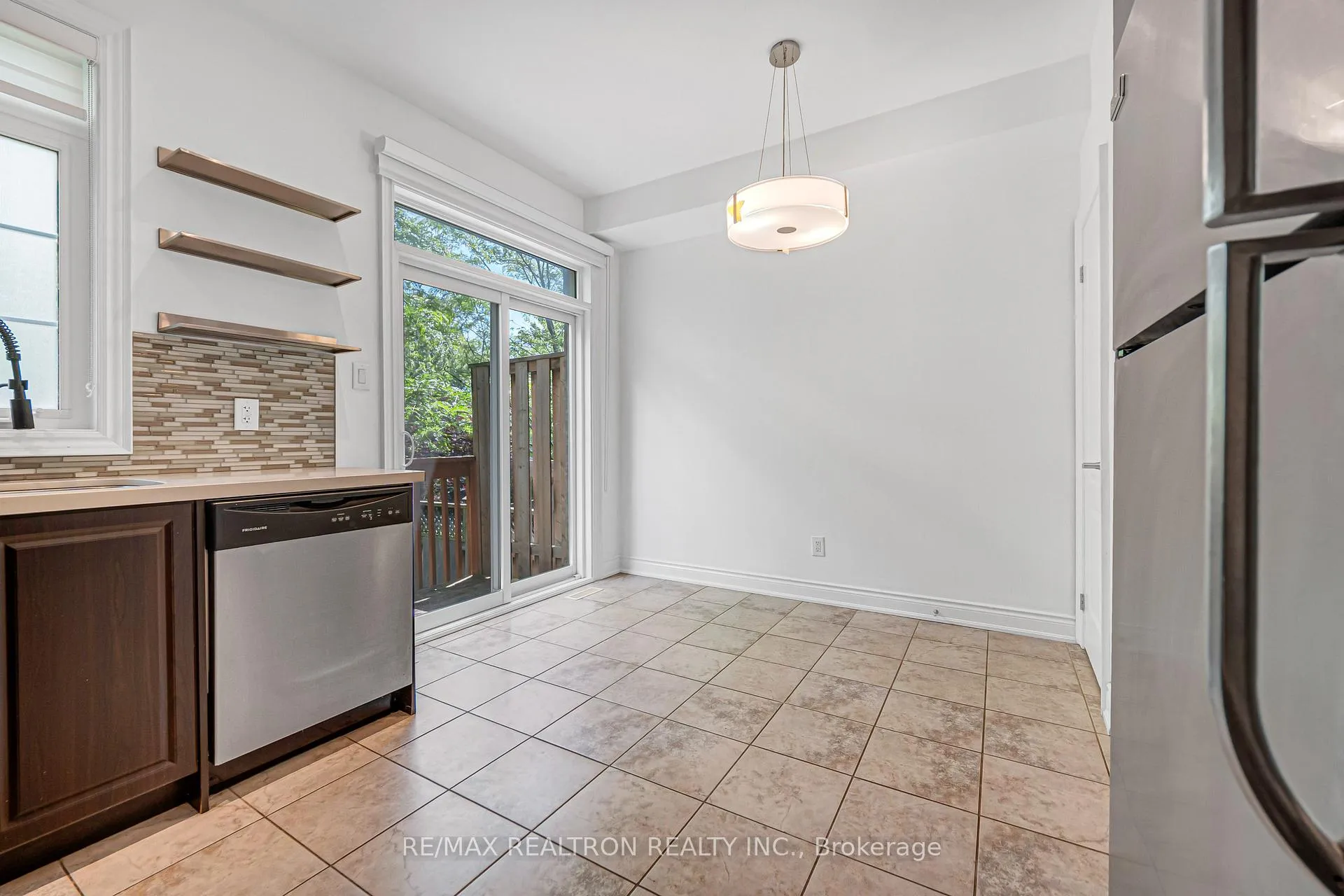 Photo 19 of 3 Hayes Lane, North York, Willowdale East — HOMEH