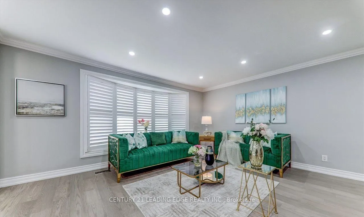 Photo 4 of 2b Horizon Crescent, Scarborough, Tam O'Shanter-Sullivan — HOMEH