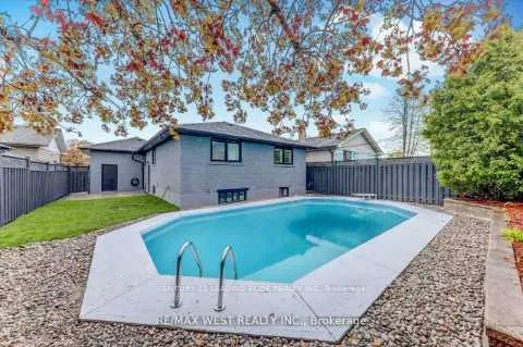 Photo 14 of 2b Horizon Crescent, Scarborough, Tam O'Shanter-Sullivan — HOMEH