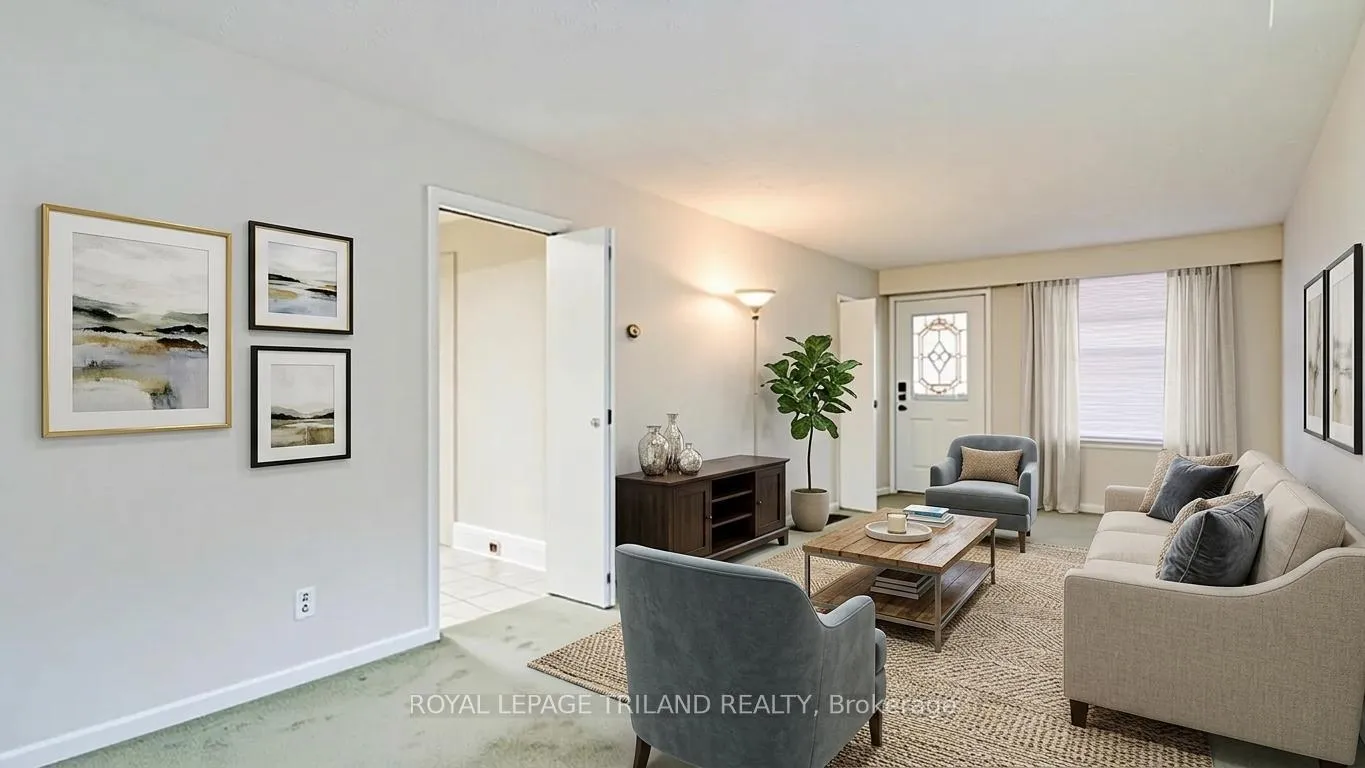 Photo 5 of 21 Oak Street, St. Thomas — HOMEH