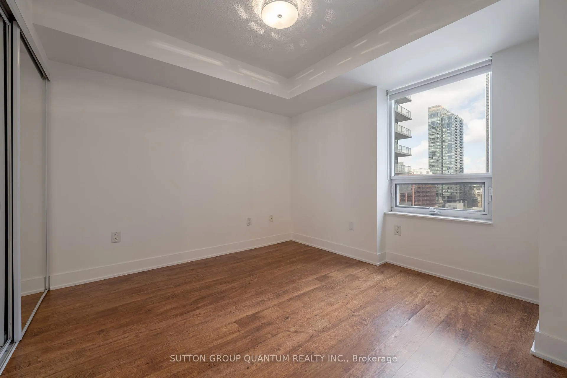 Photo 12 of Unit 1621, 20 Blue Jays Way, Toronto, Waterfront Communities — HOMEH