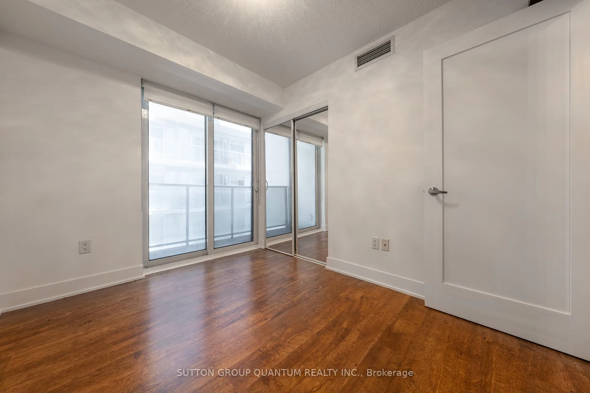 Photo 17 of Unit 1621, 20 Blue Jays Way, Toronto, Waterfront Communities — HOMEH