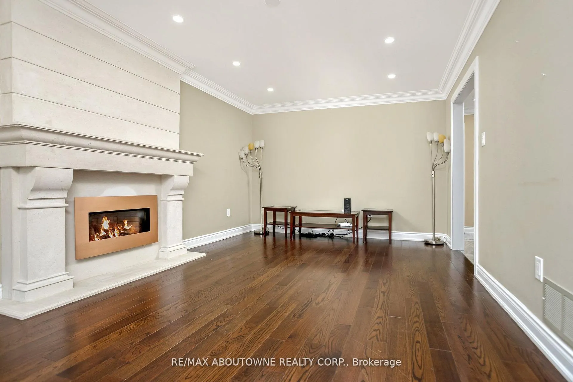 Photo 15 of 2235 Grenville Drive, Oakville, Wedgewood Creek — HOMEH