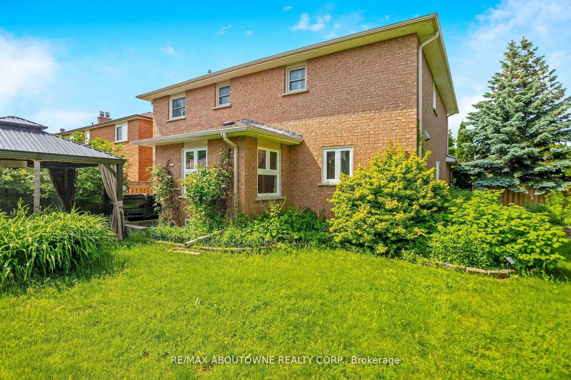 Photo 38 of 2235 Grenville Drive, Oakville, Wedgewood Creek — HOMEH
