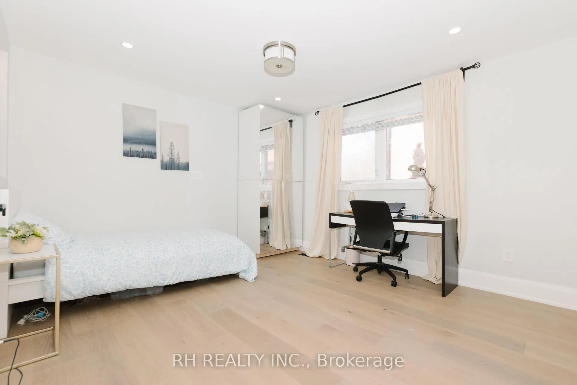 Photo 12 of 85 Butterfield Crescent, Vaughan, Maple — HOMEH