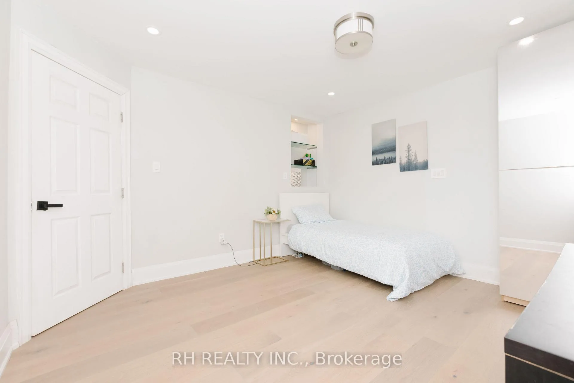 Photo 13 of 85 Butterfield Crescent, Vaughan, Maple — HOMEH