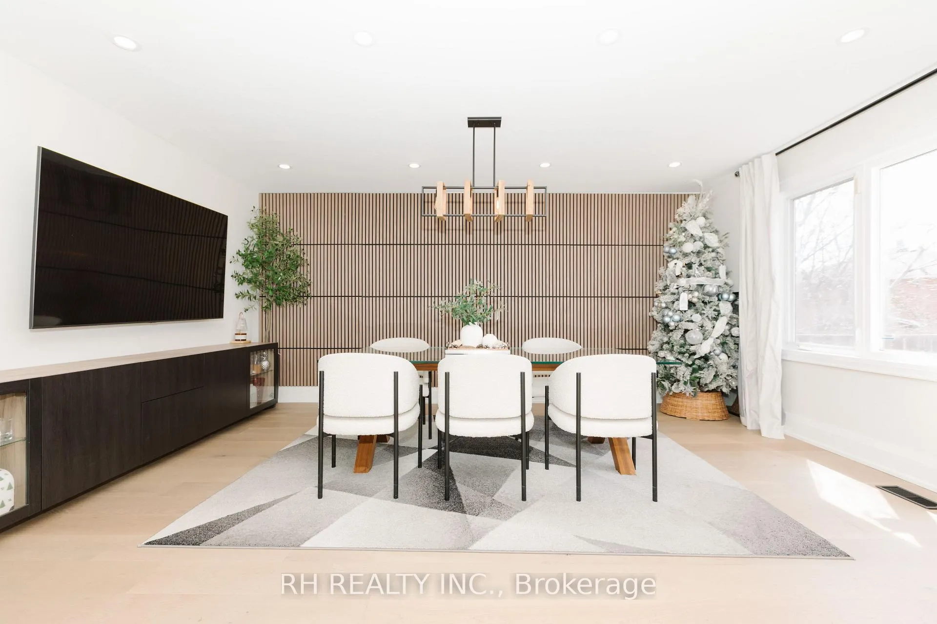 Photo 15 of 85 Butterfield Crescent, Vaughan, Maple — HOMEH