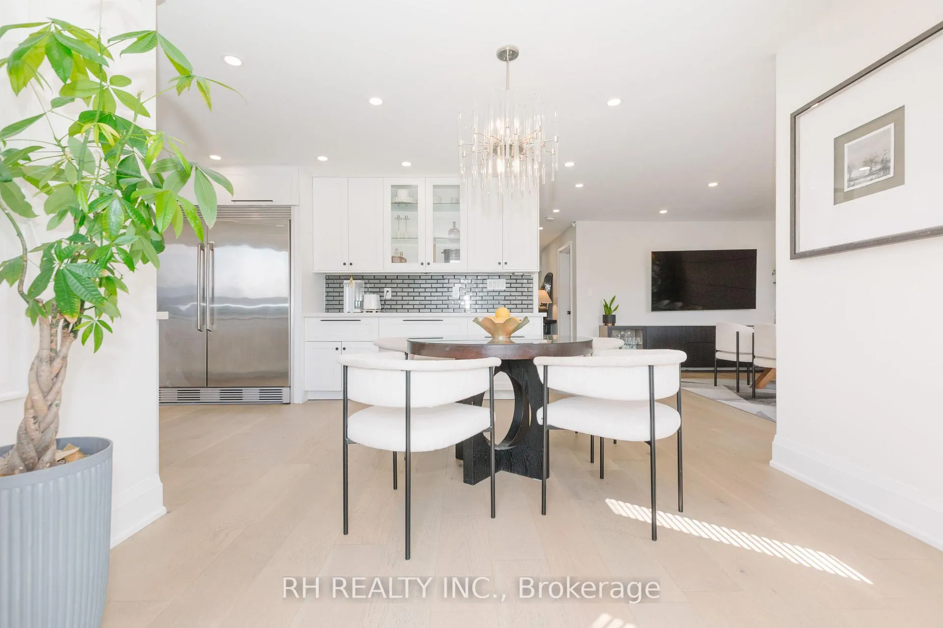 Photo 16 of 85 Butterfield Crescent, Vaughan, Maple — HOMEH