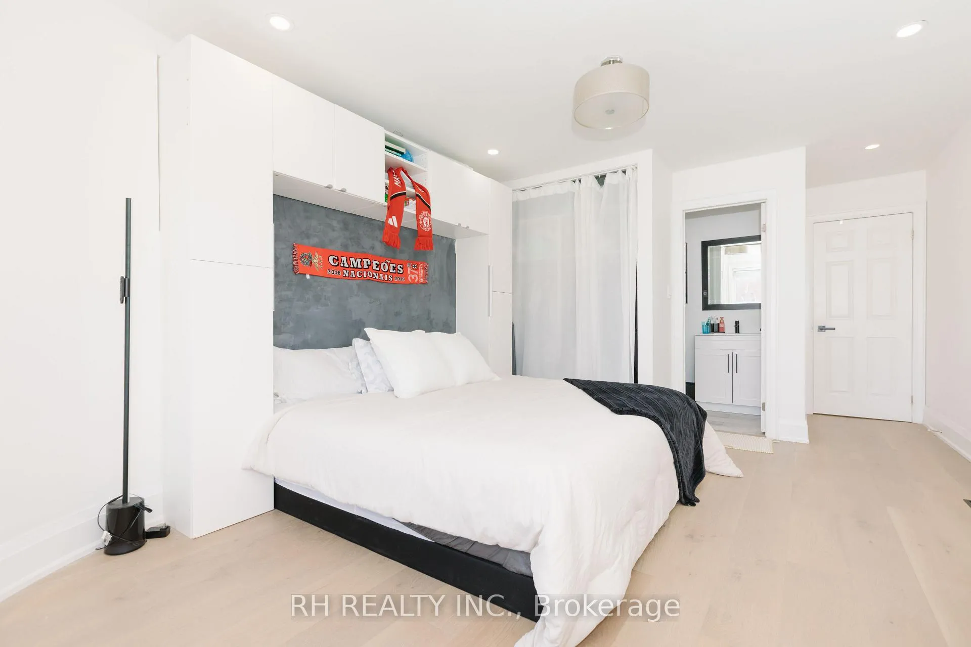 Photo 36 of 85 Butterfield Crescent, Vaughan, Maple — HOMEH