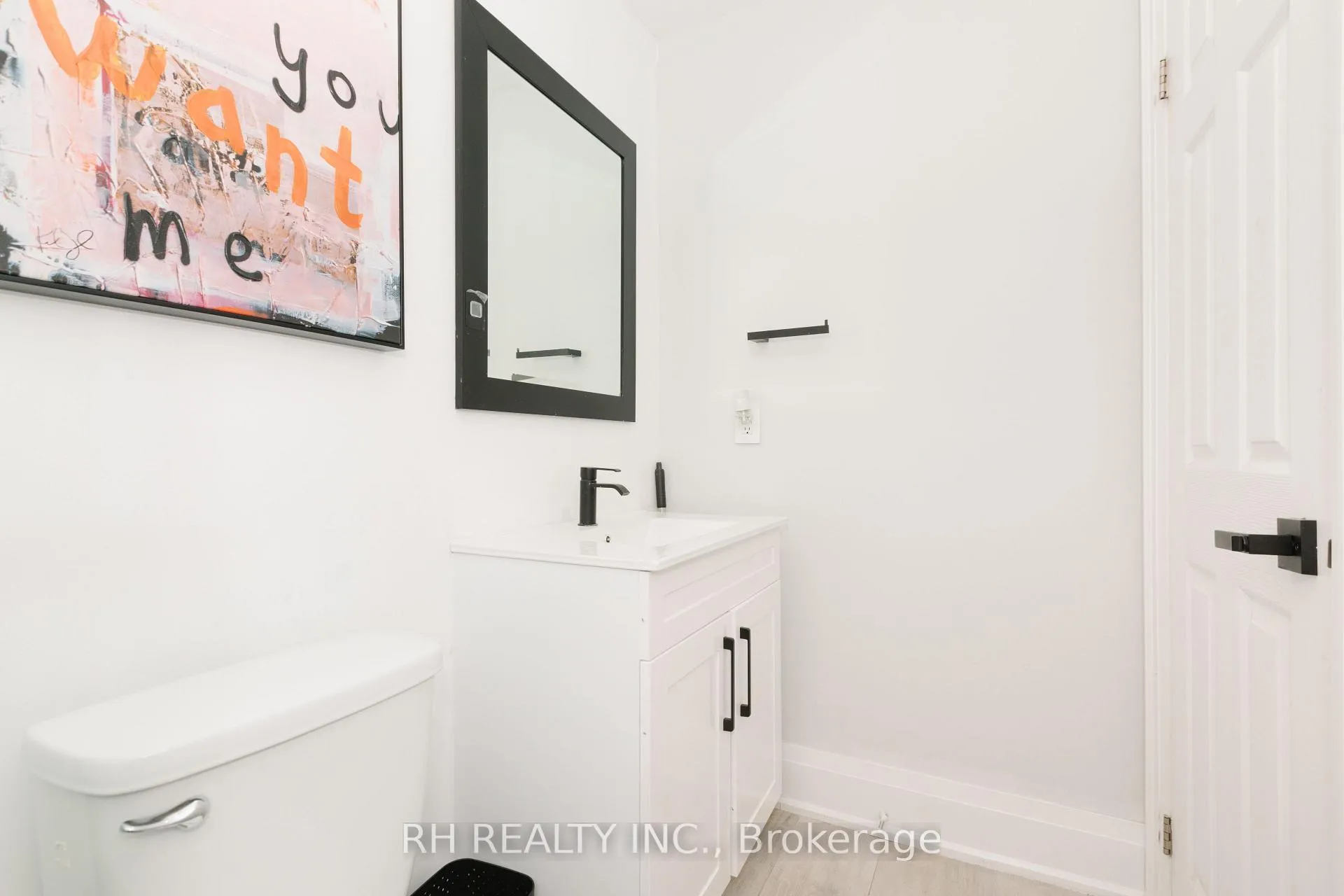 Photo 39 of 85 Butterfield Crescent, Vaughan, Maple — HOMEH