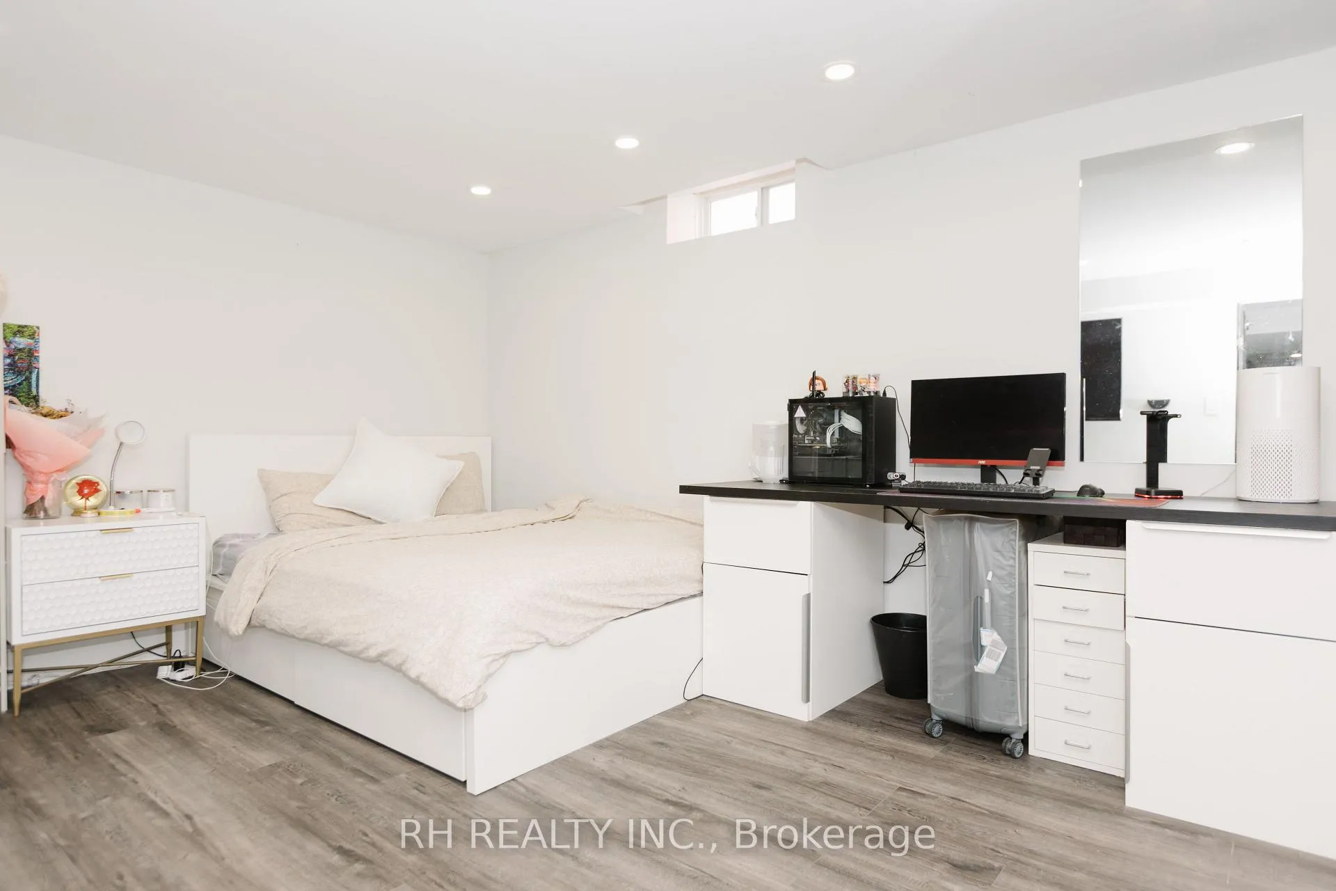 Photo 45 of 85 Butterfield Crescent, Vaughan, Maple — HOMEH