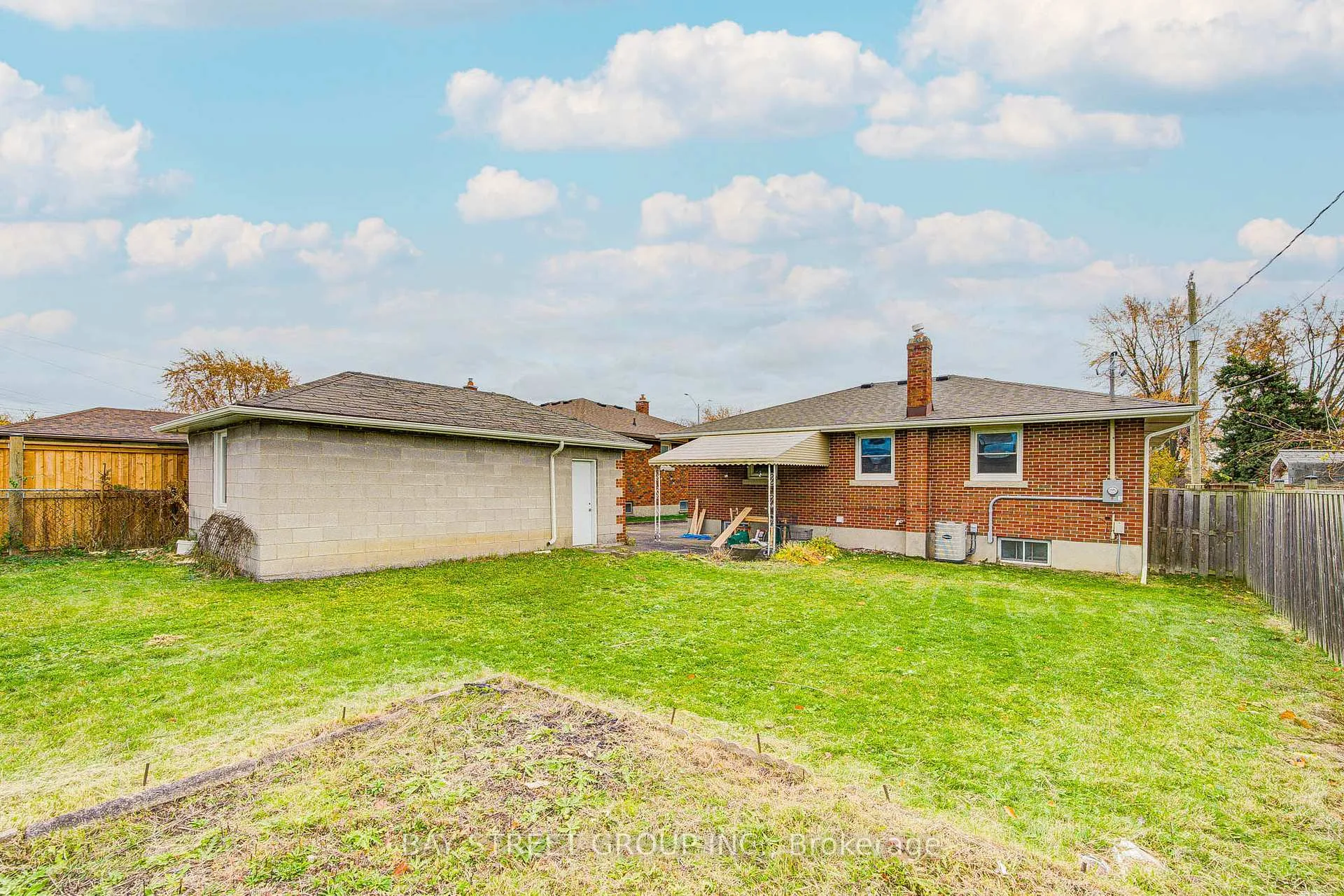 Photo 24 of 58 Broderick Avenue, Thorold, Thorold Downtown — HOMEH