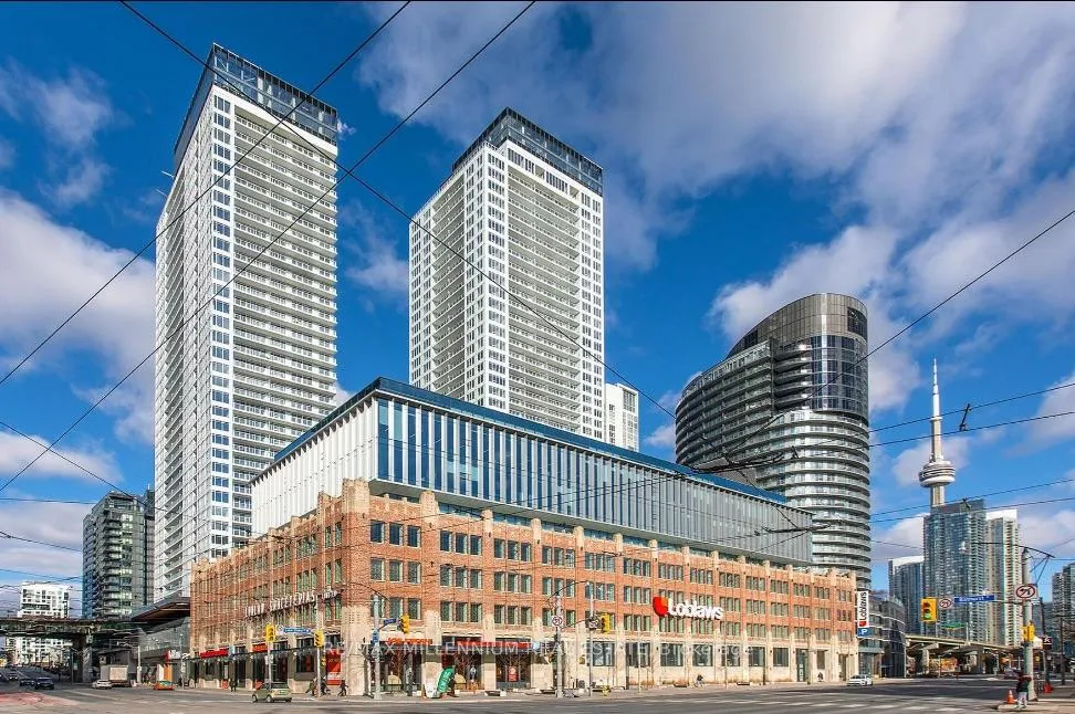 Photo 1 of Unit 3209, 17 Bathurst Street, Toronto, Waterfront Communities — HOMEH
