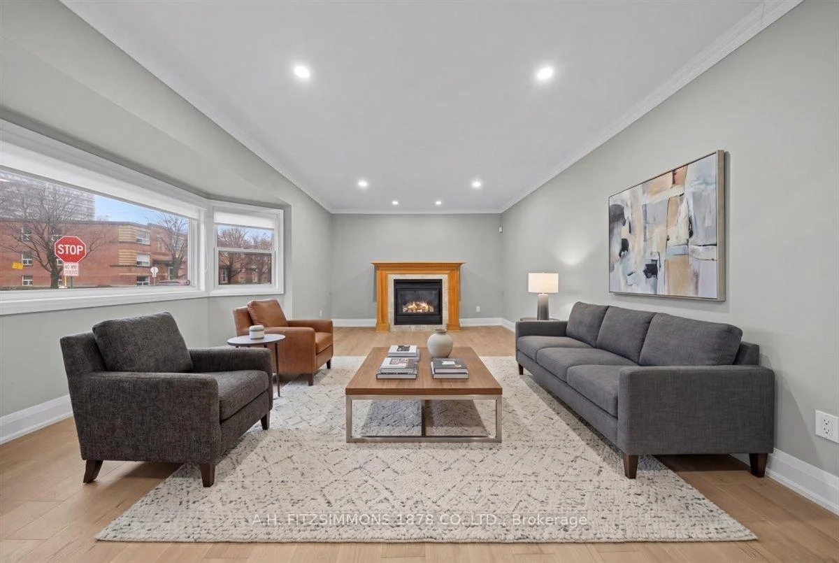 Photo 4 of 50 Putman Avenue, Ottawa, Lindenlea — HOMEH